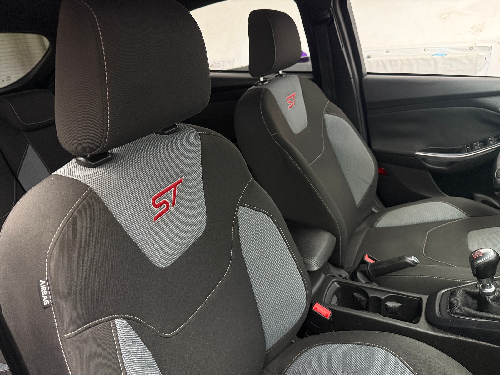 Thumbnail: 2015 Ford Focus - 2