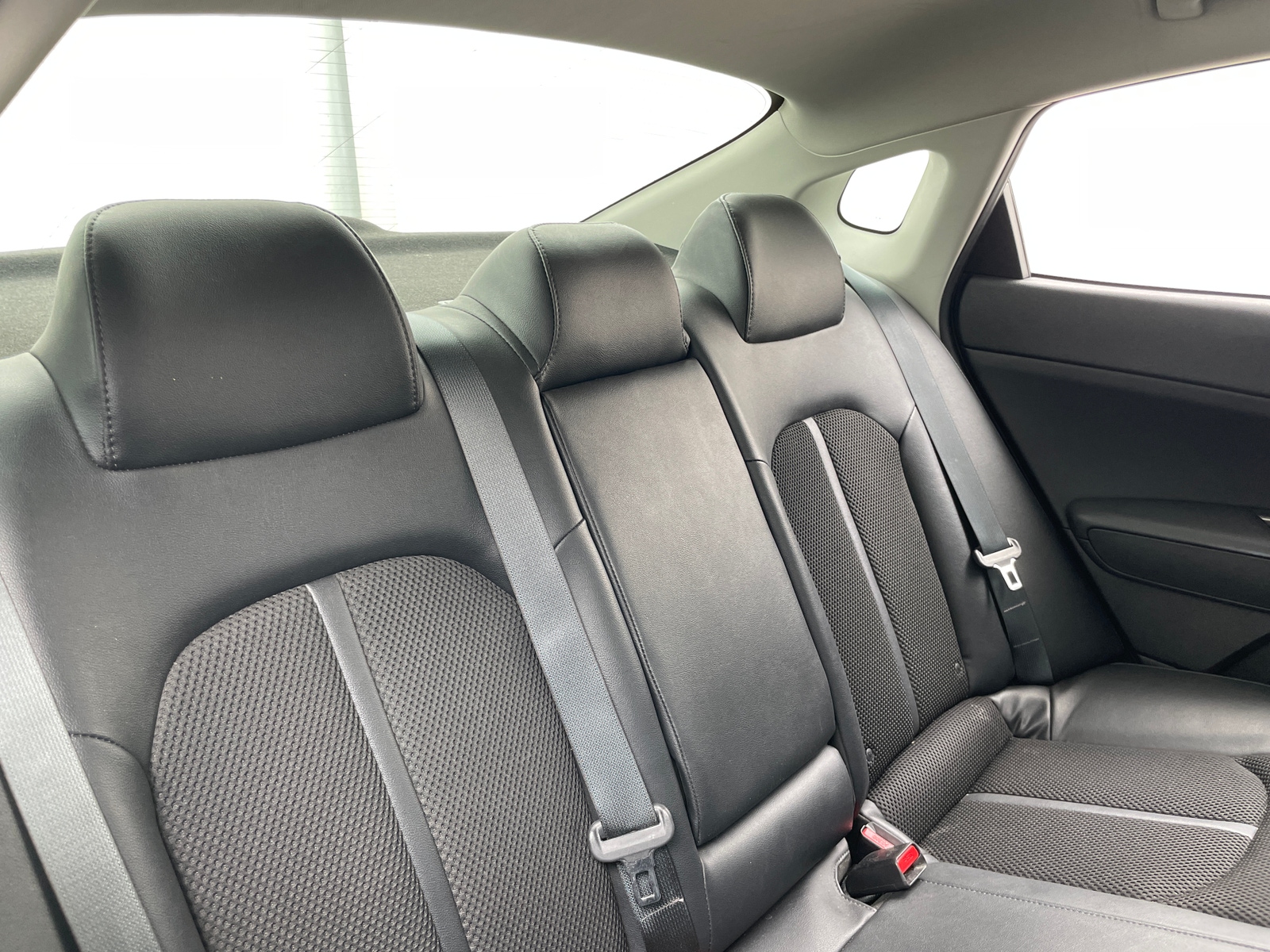 Thumbnail: 2019 Kia Optima - 6