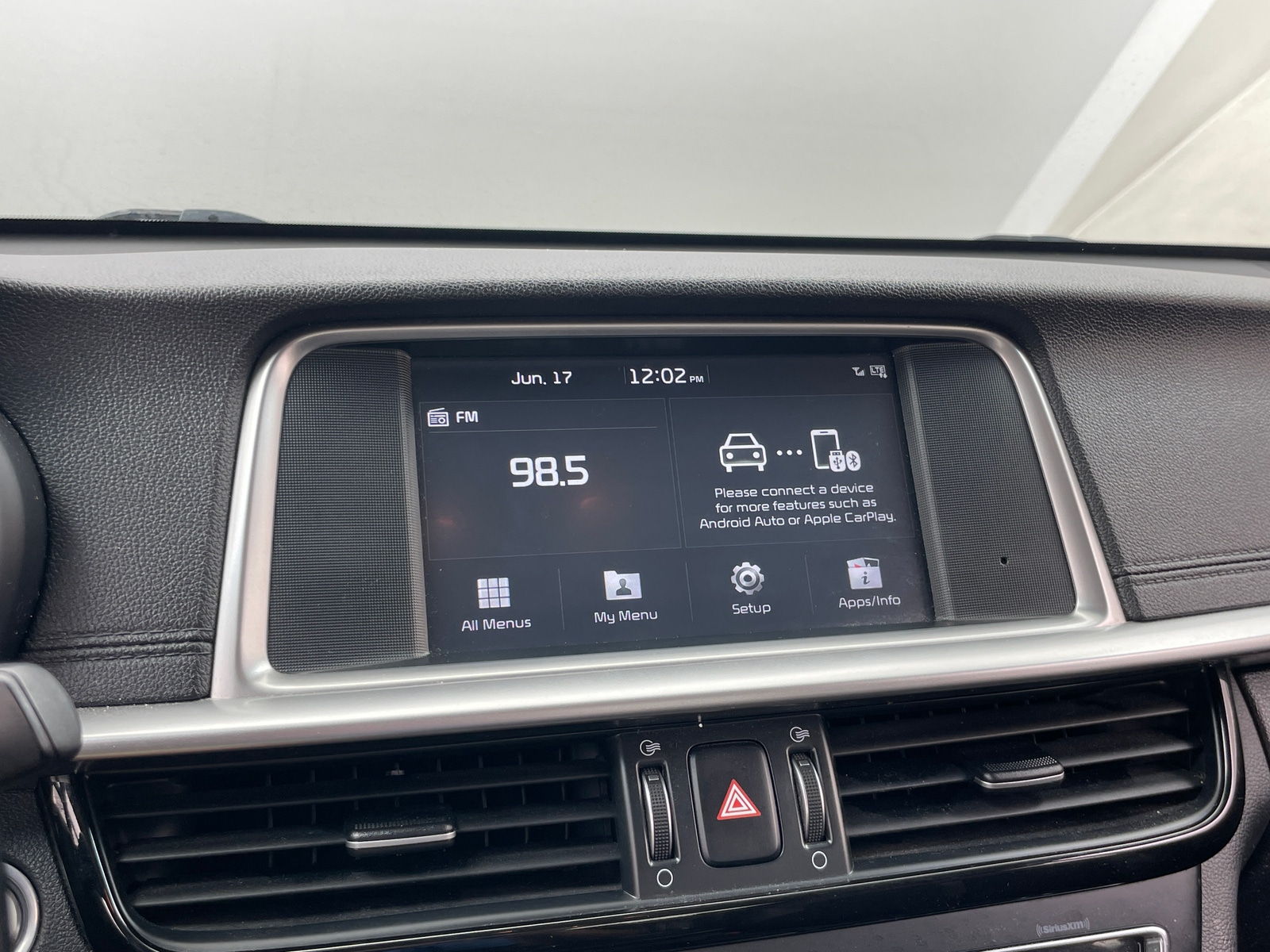 Thumbnail: 2019 Kia Optima - 4