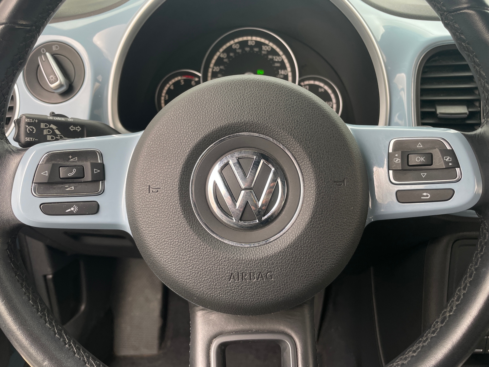 Thumbnail: 2013 Volkswagen Beetle - 5