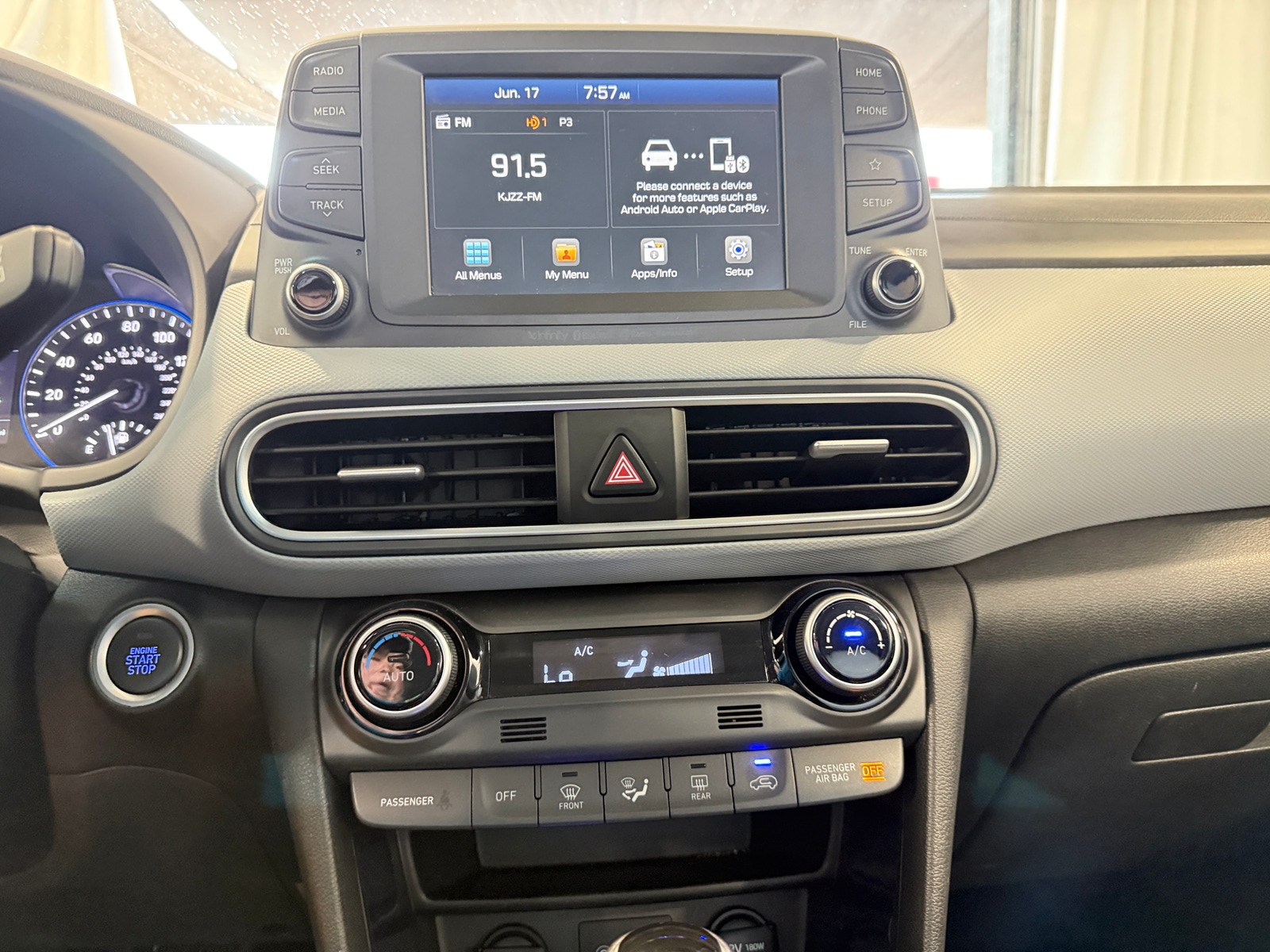 Thumbnail: 2019 Hyundai Kona - 3