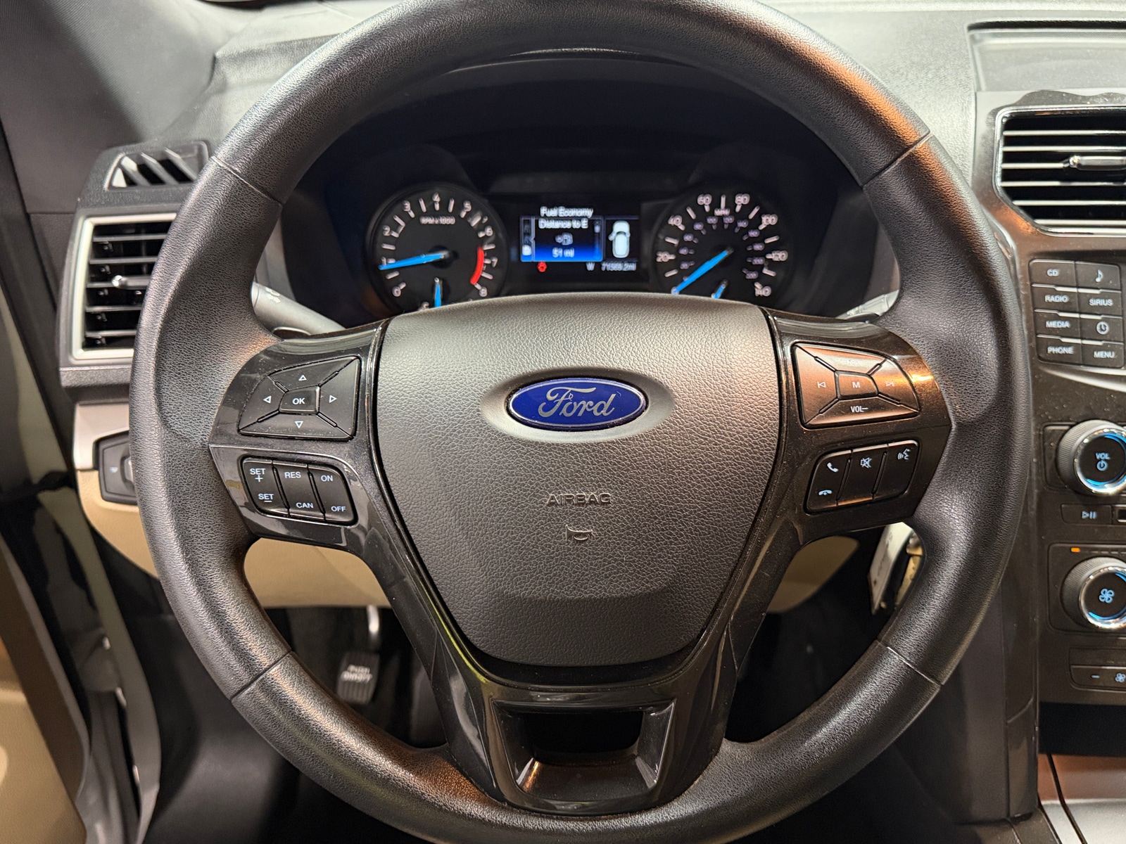 Thumbnail: 2017 Ford Explorer - 5