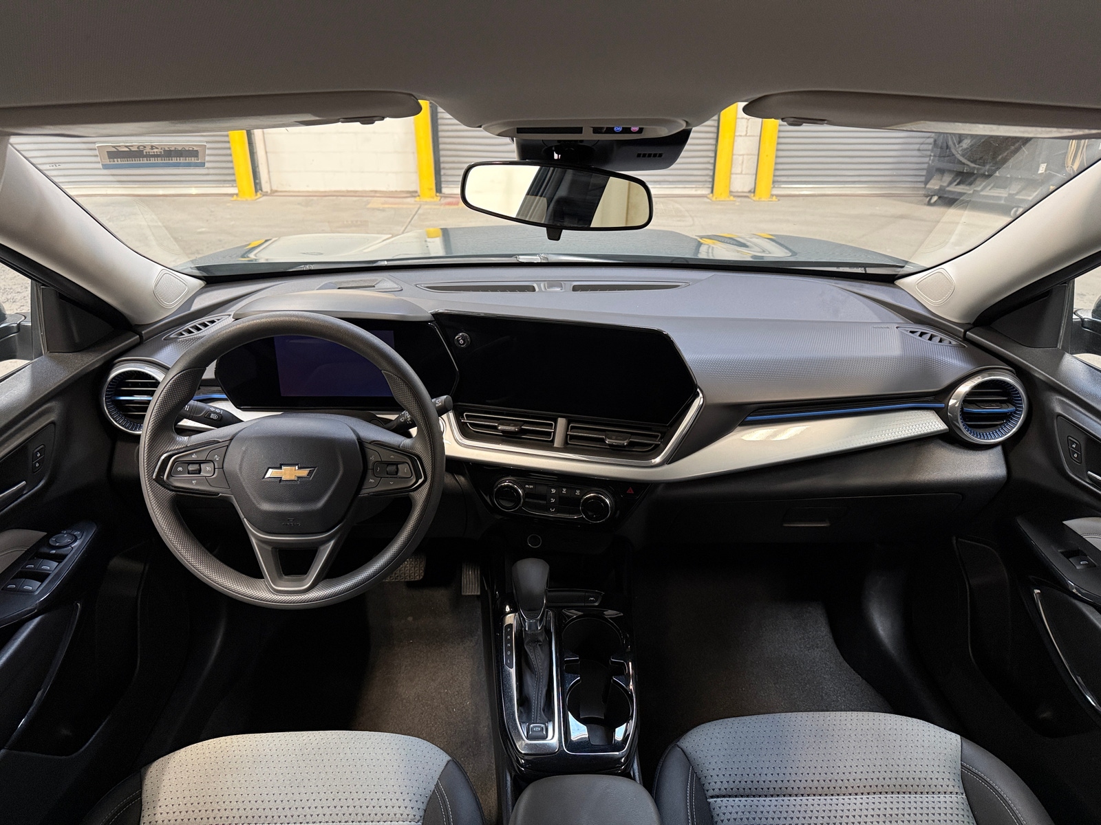 Thumbnail: 2025 Chevrolet Trax - 3