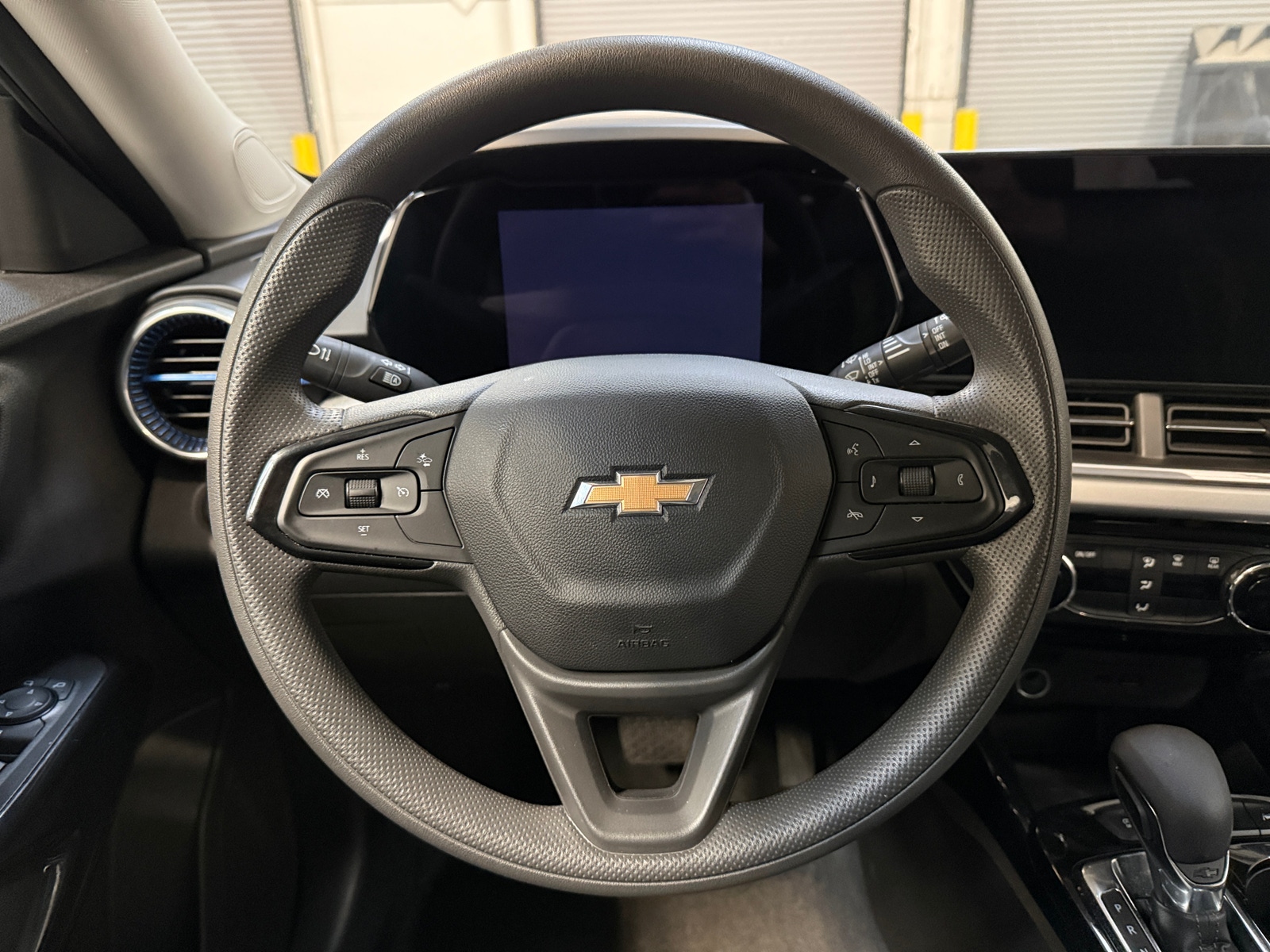 Thumbnail: 2025 Chevrolet Trax - 5