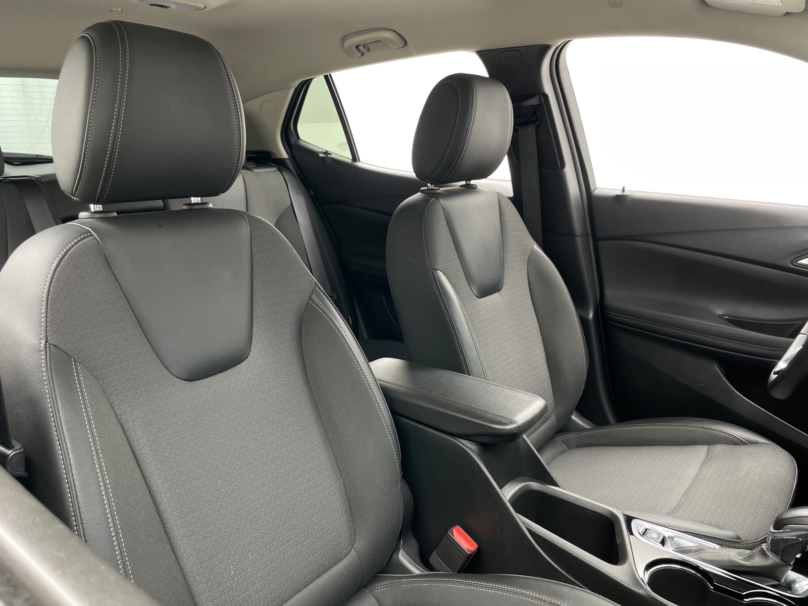 Thumbnail: 2024 Buick Encore GX - 2