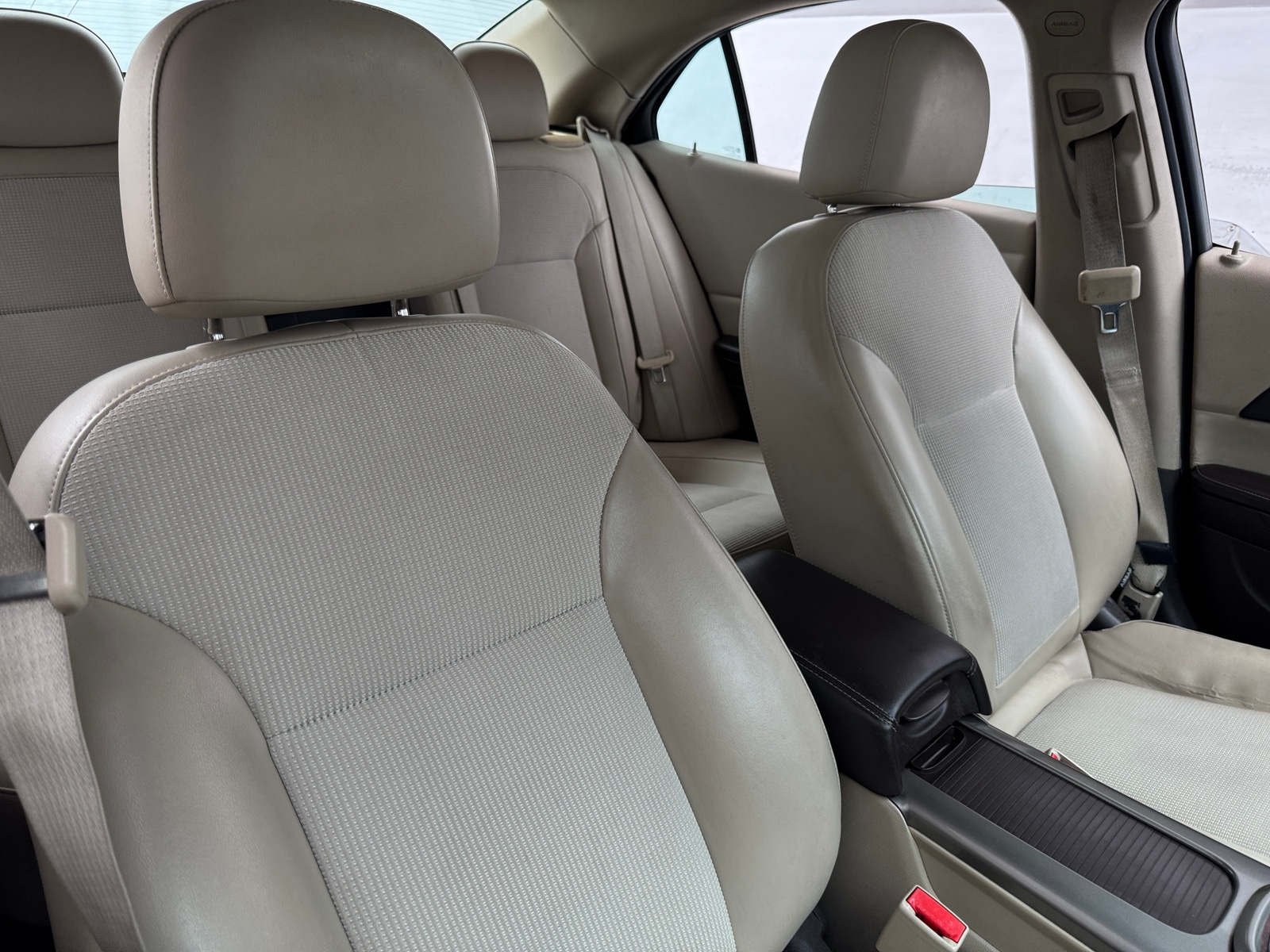 Thumbnail: 2013 Chevrolet Malibu - 2