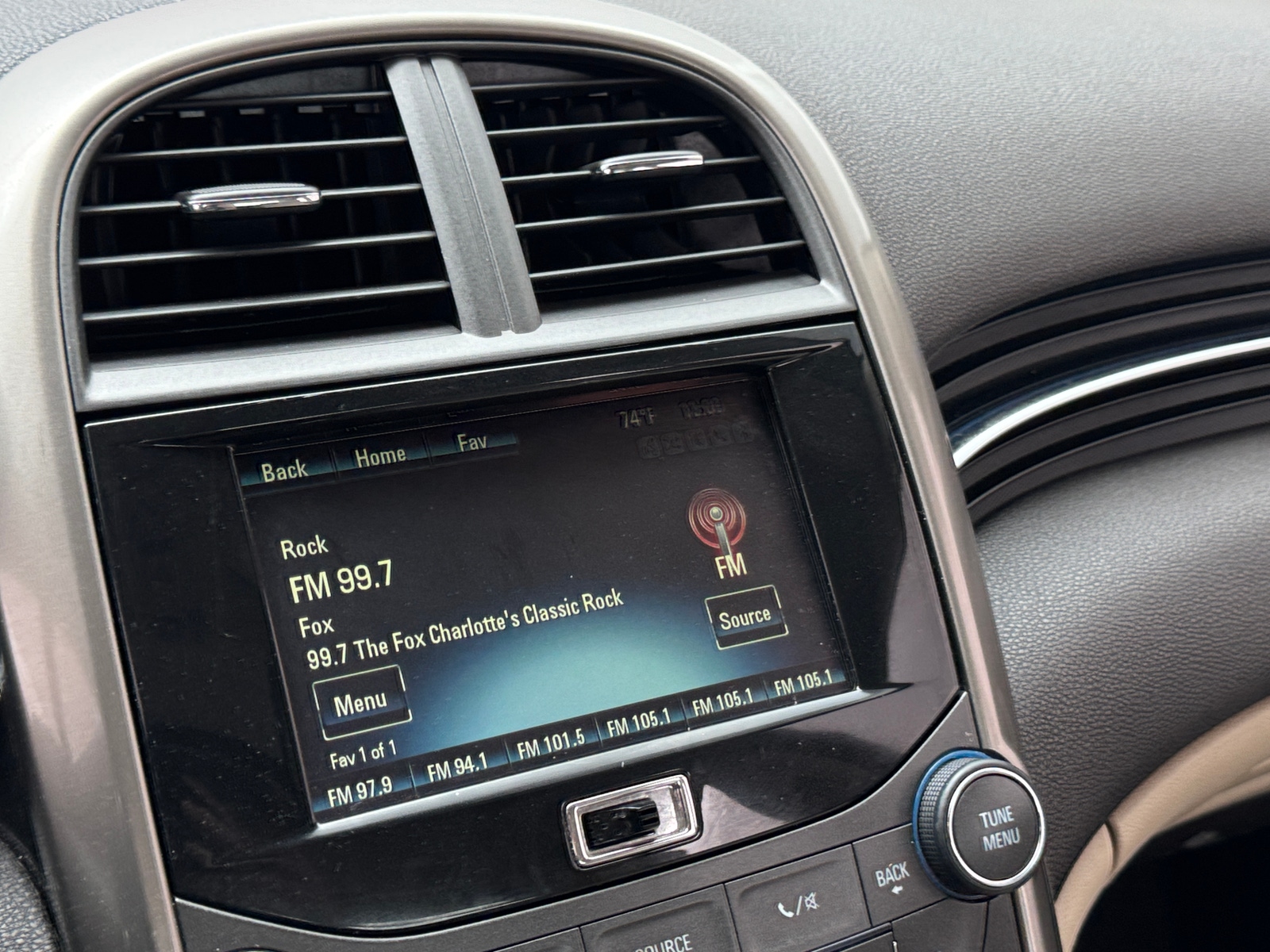 Thumbnail: 2013 Chevrolet Malibu - 4