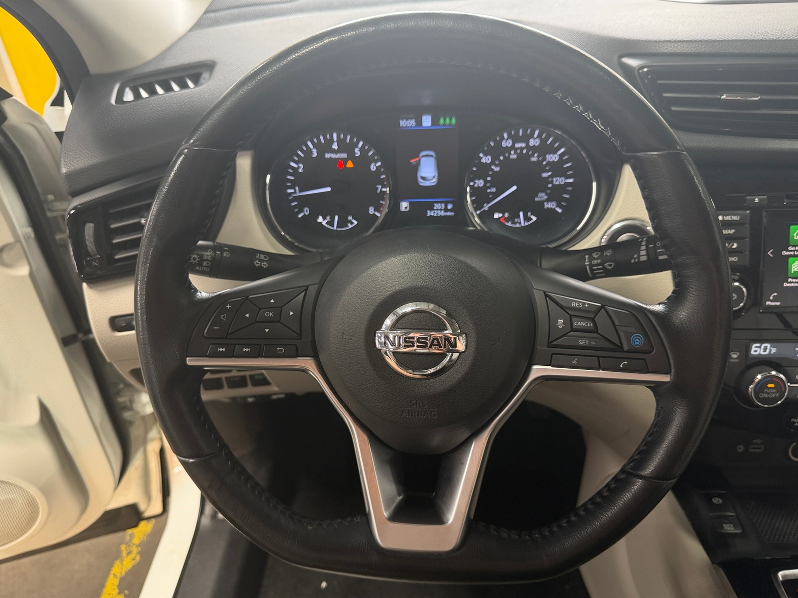 Thumbnail: 2022 Nissan Rogue Sport - 4