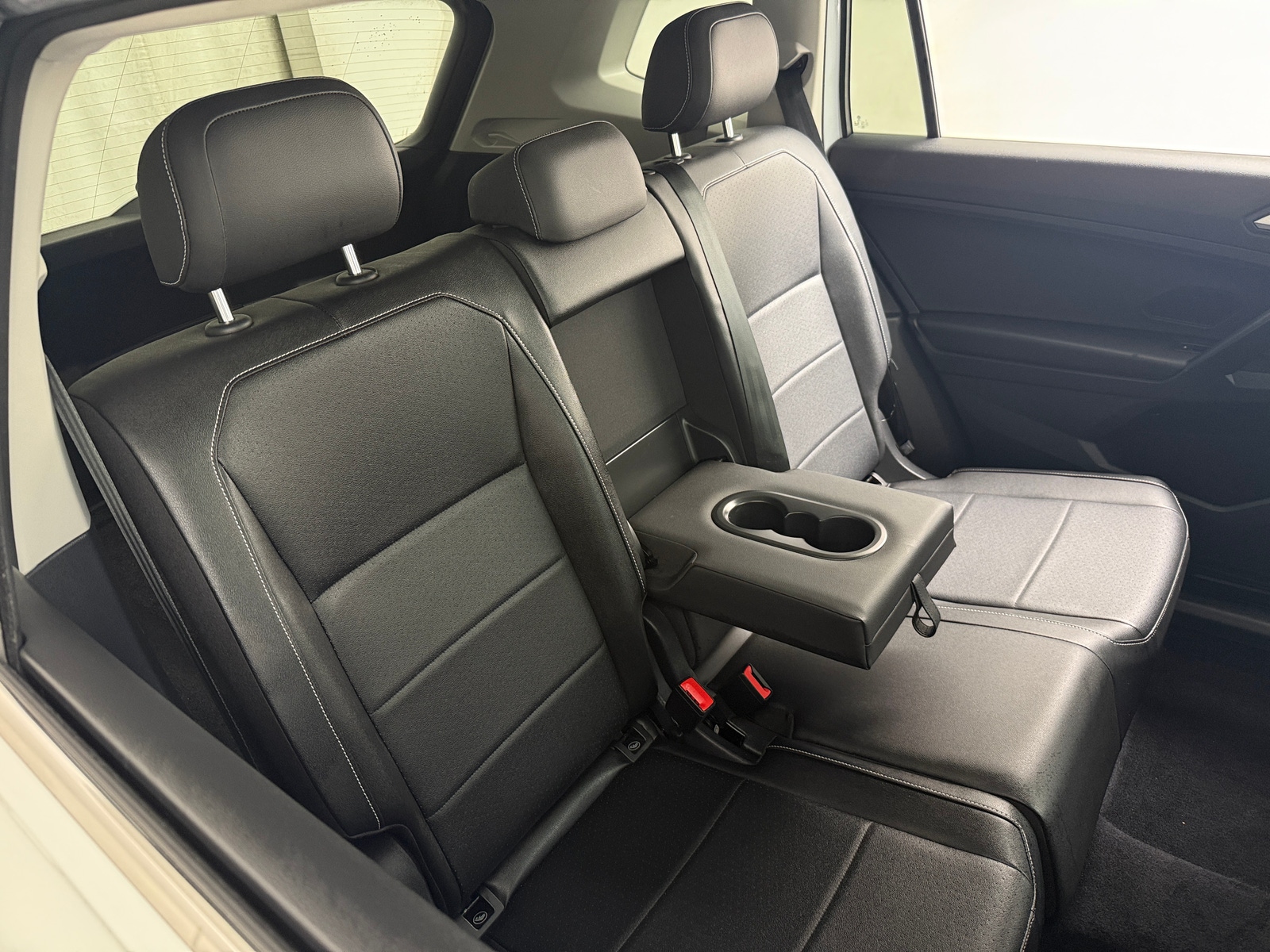 Thumbnail: 2021 Volkswagen Tiguan - 5