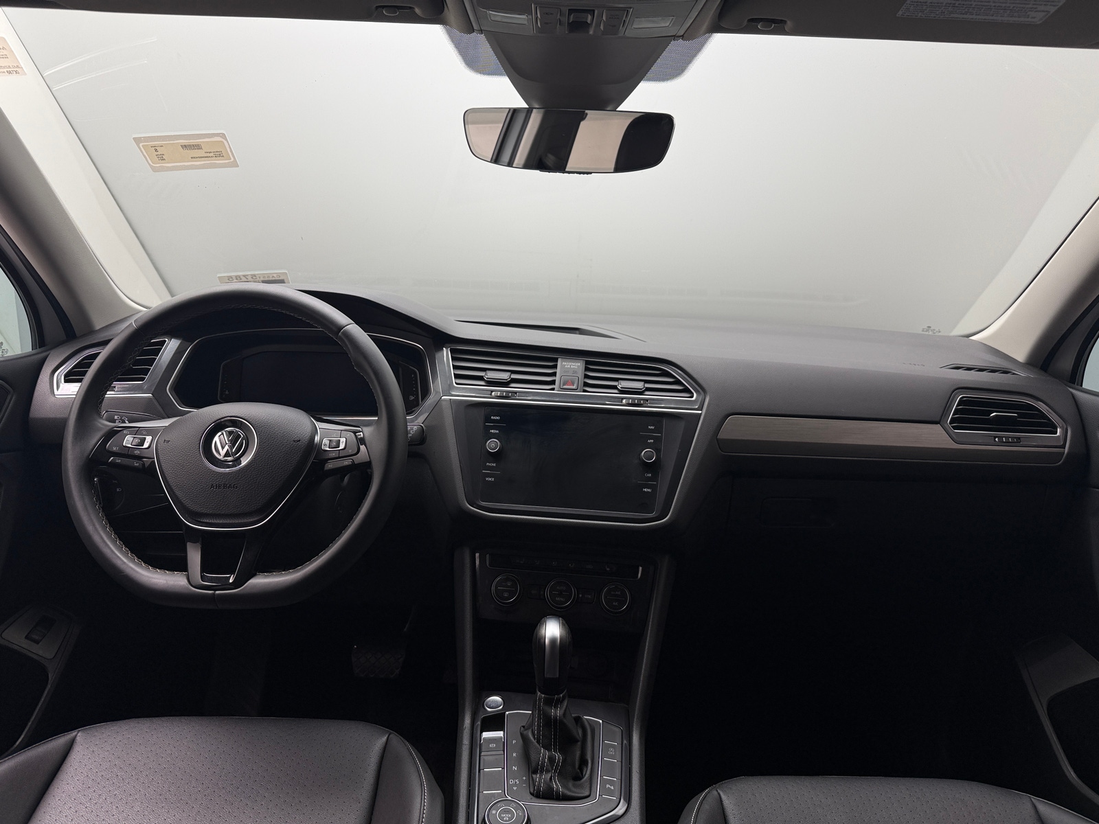 Thumbnail: 2021 Volkswagen Tiguan - 2