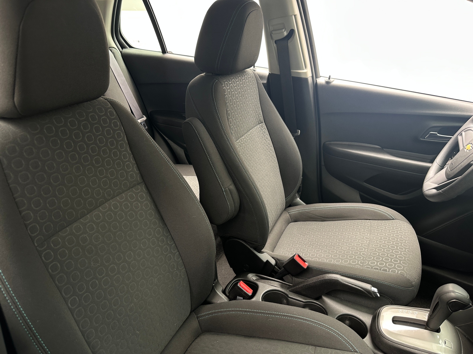Thumbnail: 2016 Chevrolet Trax - 2