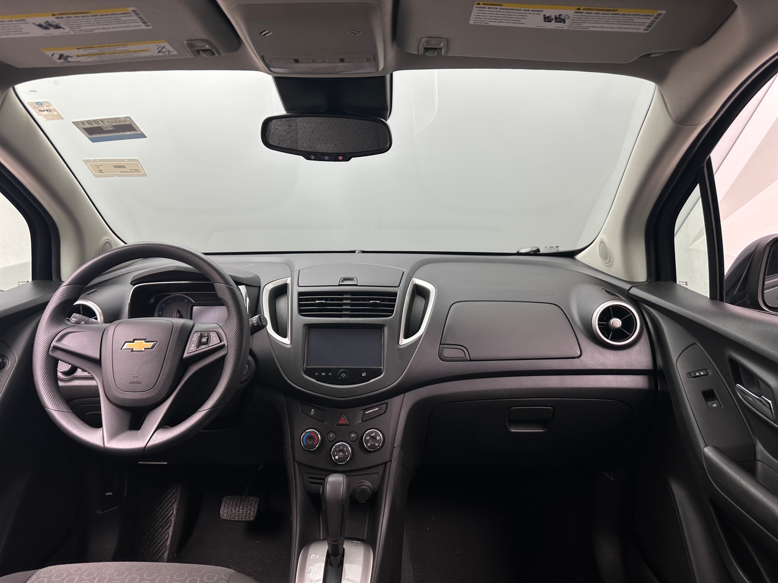 Thumbnail: 2016 Chevrolet Trax - 3