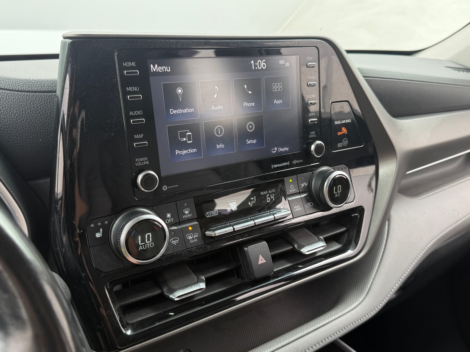 Thumbnail: 2021 Toyota Highlander - 4