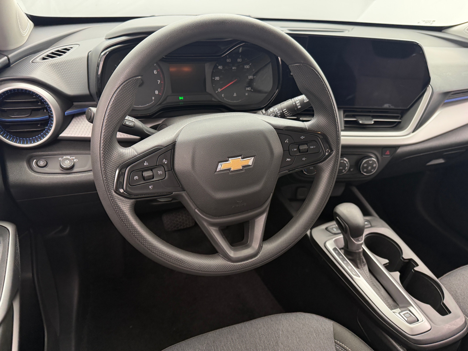 Thumbnail: 2024 Chevrolet Trax - 5