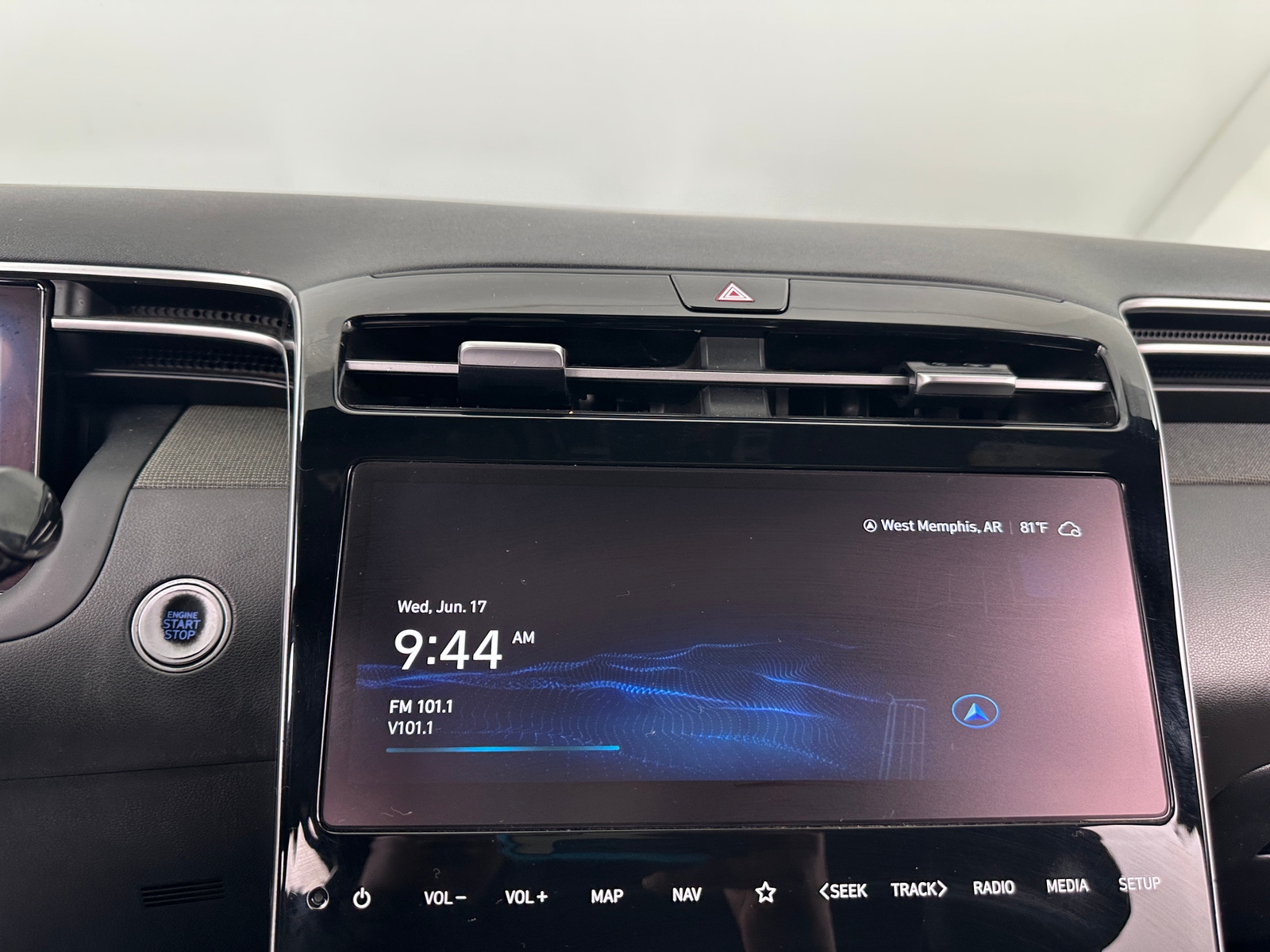 Thumbnail: 2023 Hyundai Santa Cruz - 3