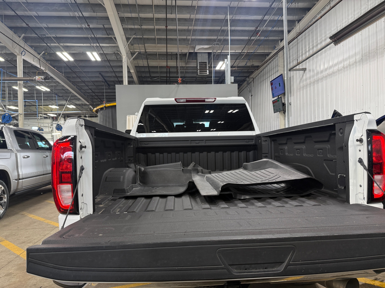 Thumbnail: 2024 GMC Sierra 2500 - 7