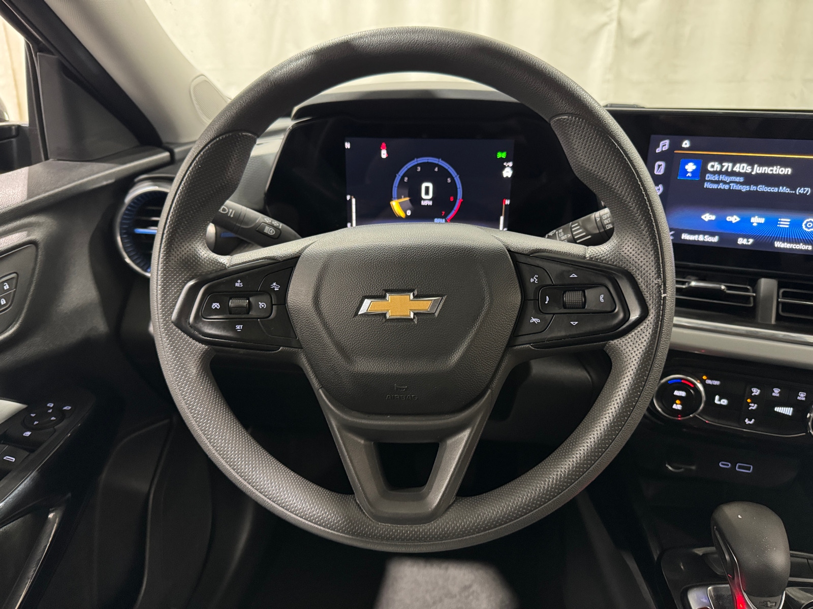Thumbnail: 2025 Chevrolet Trax - 5