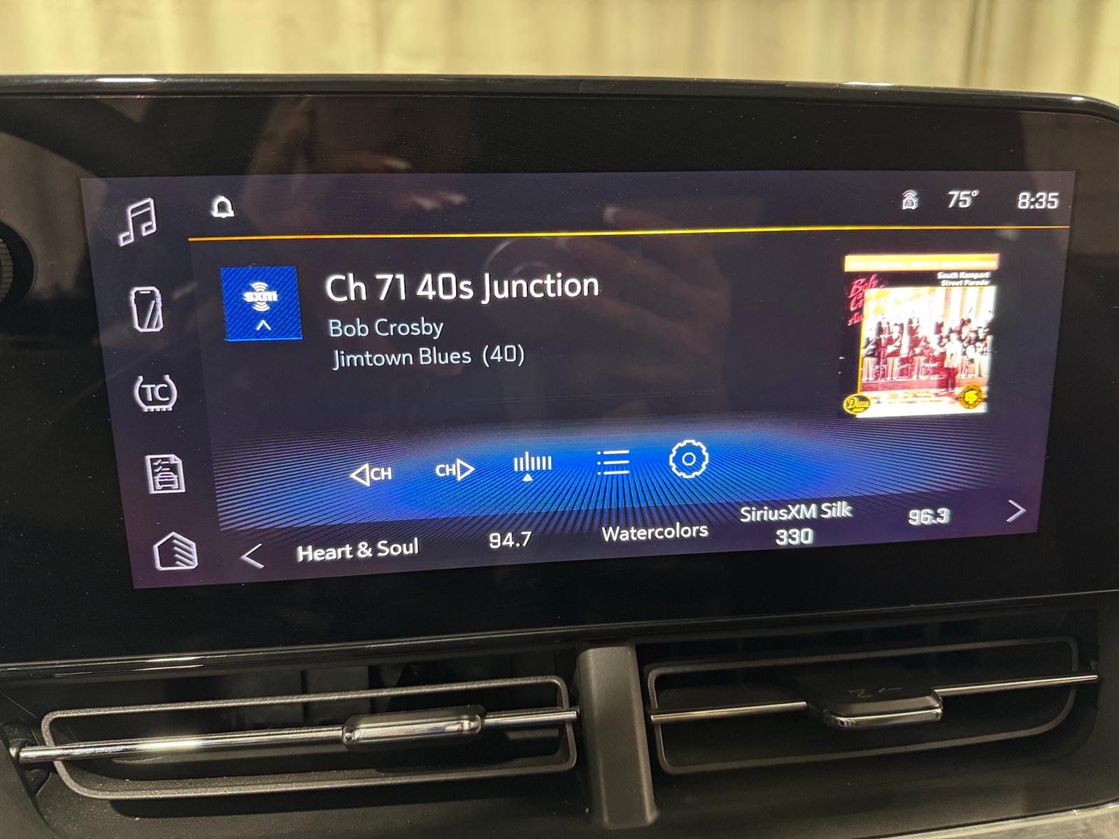 Thumbnail: 2025 Chevrolet Trax - 4