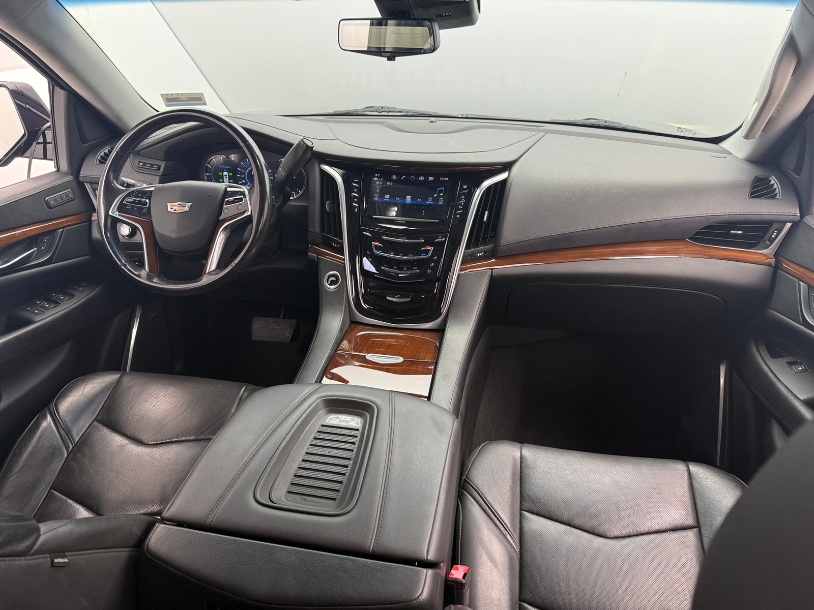 Thumbnail: 2019 Cadillac Escalade - 2