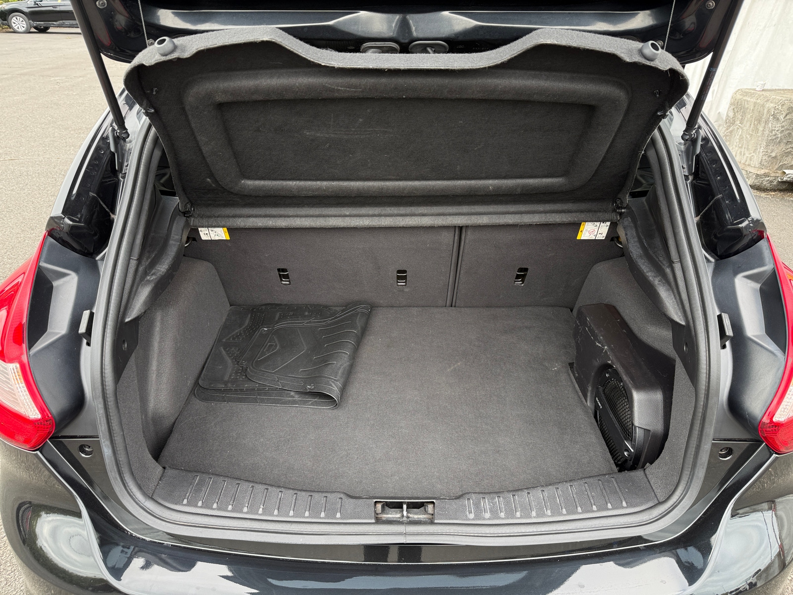 Thumbnail: 2014 Ford Focus - 7