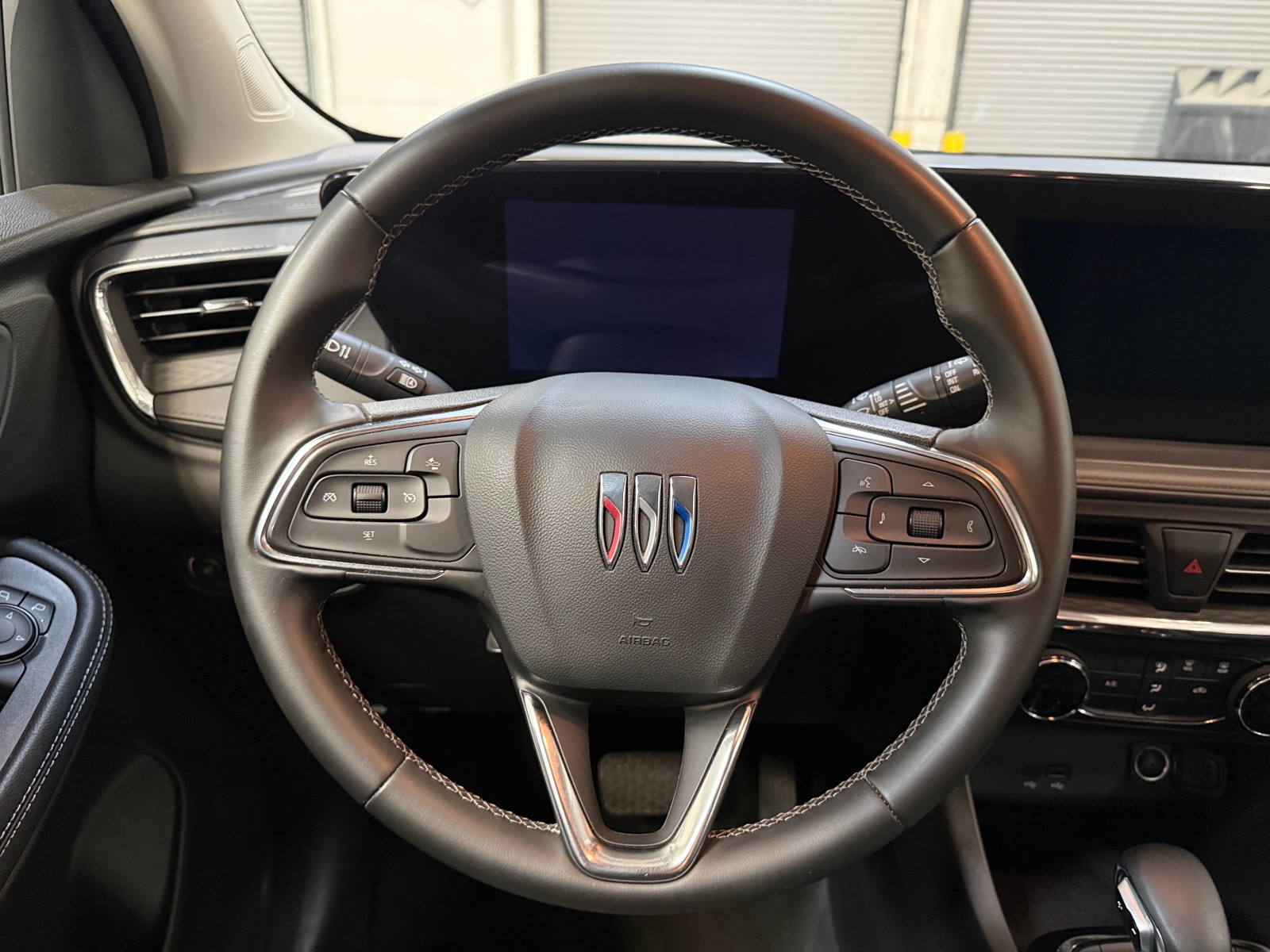 Thumbnail: 2025 Buick Encore GX - 5