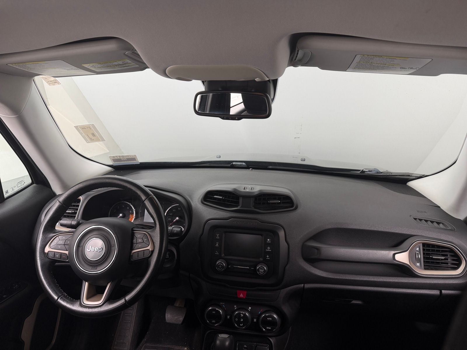 Thumbnail: 2016 Jeep Renegade - 3