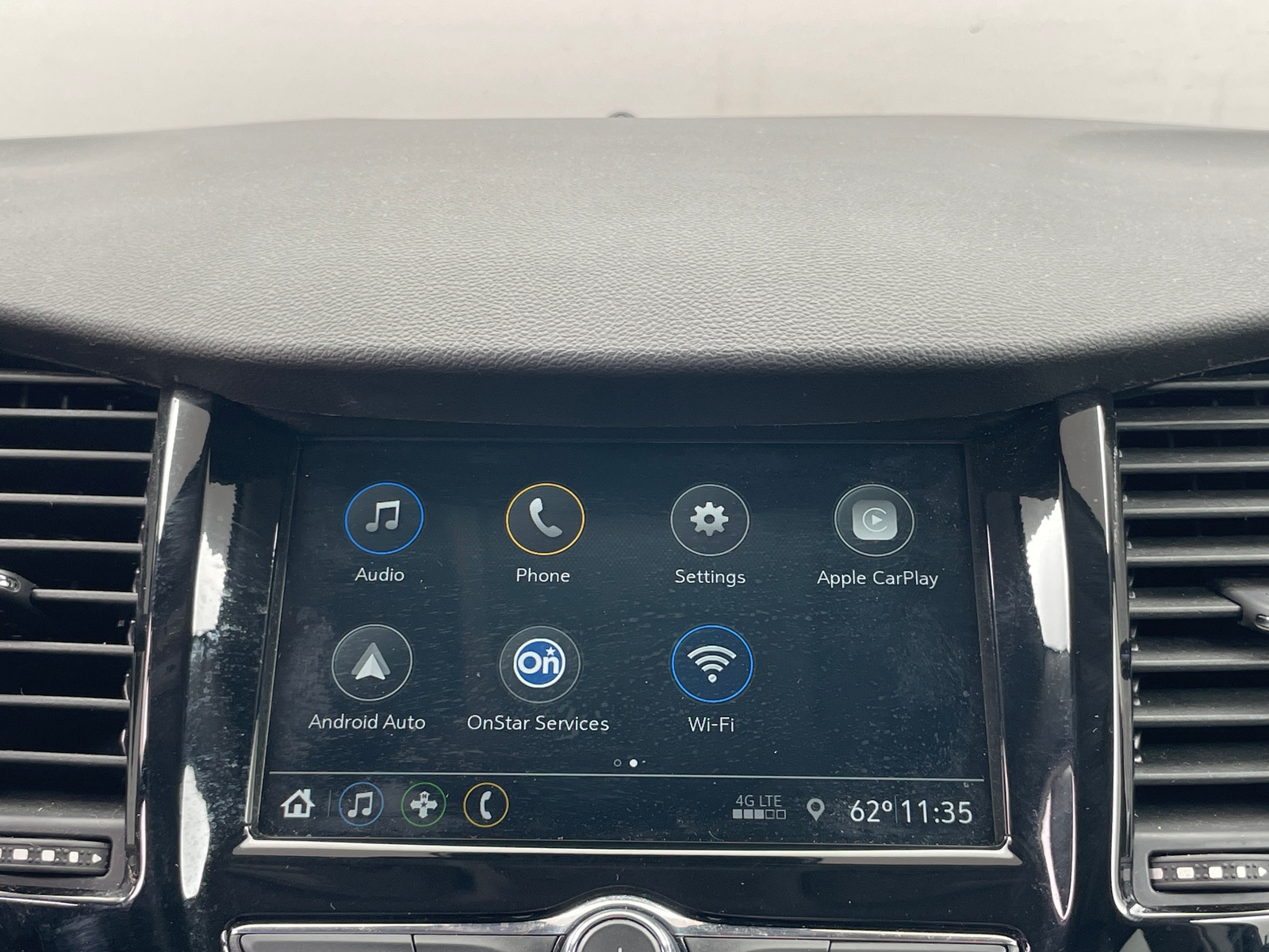 Thumbnail: 2019 Chevrolet Trax - 4