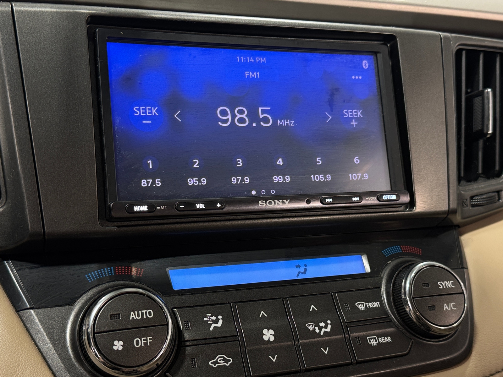 Thumbnail: 2013 Toyota RAV4 - 4