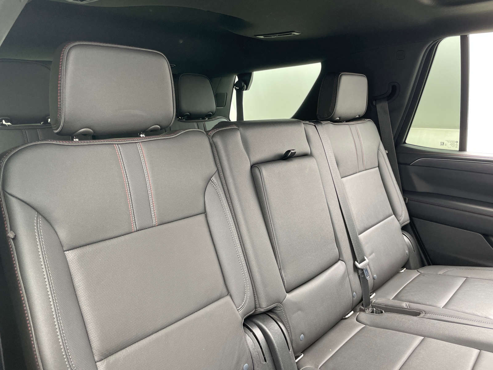 Thumbnail: 2022 Chevrolet Tahoe - 5