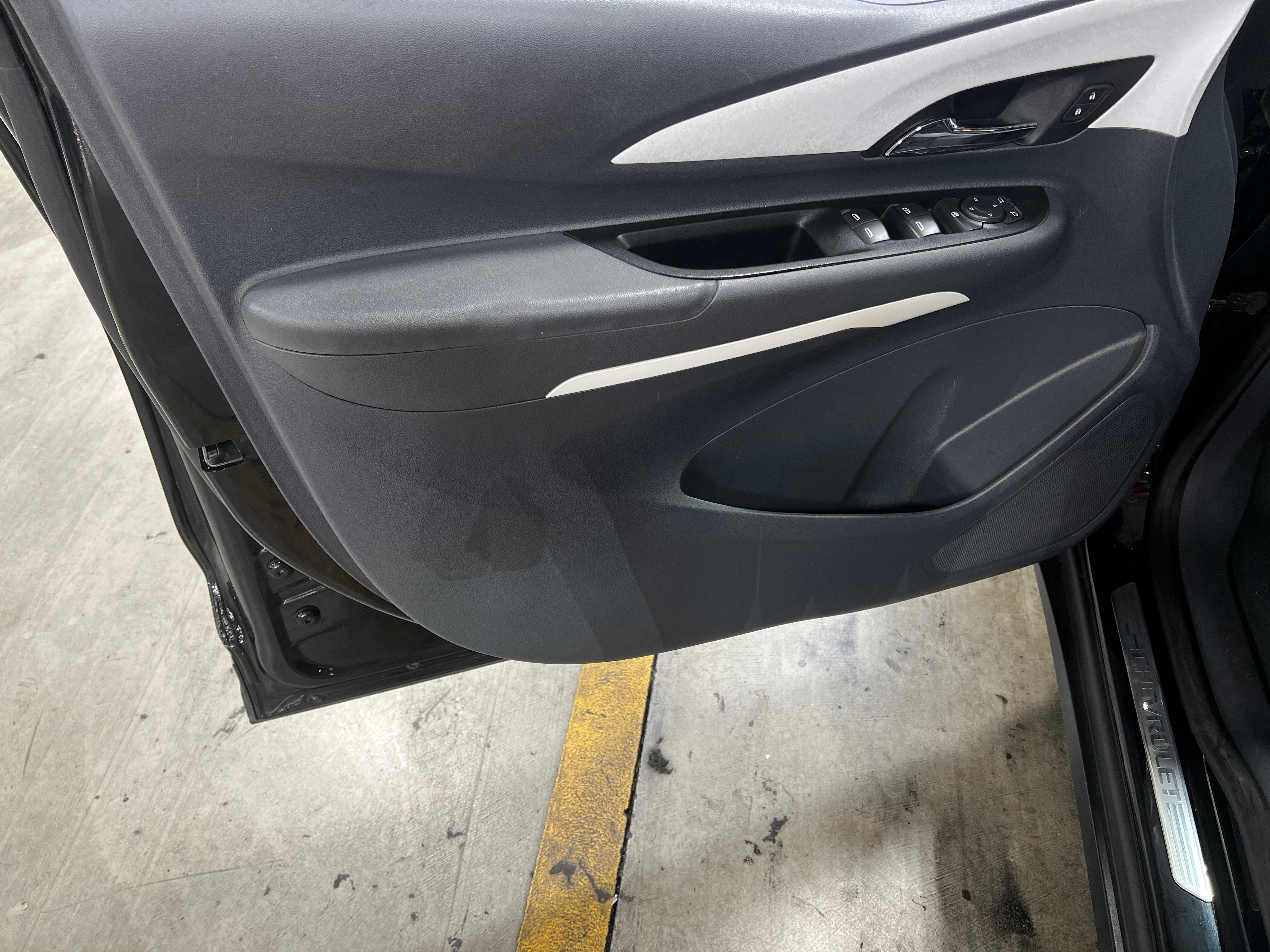 Used 2019 Chevrolet Bolt EV LT with VIN 1G1FY6S06K4114124 for sale in Auburn, WA