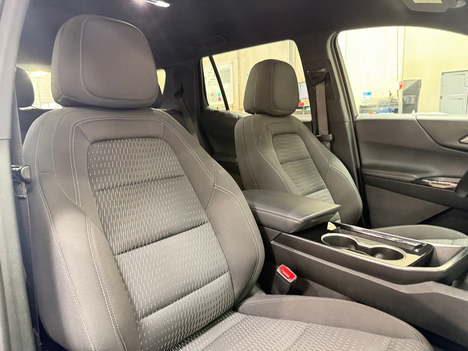 Thumbnail: 2025 Chevrolet Equinox - 2