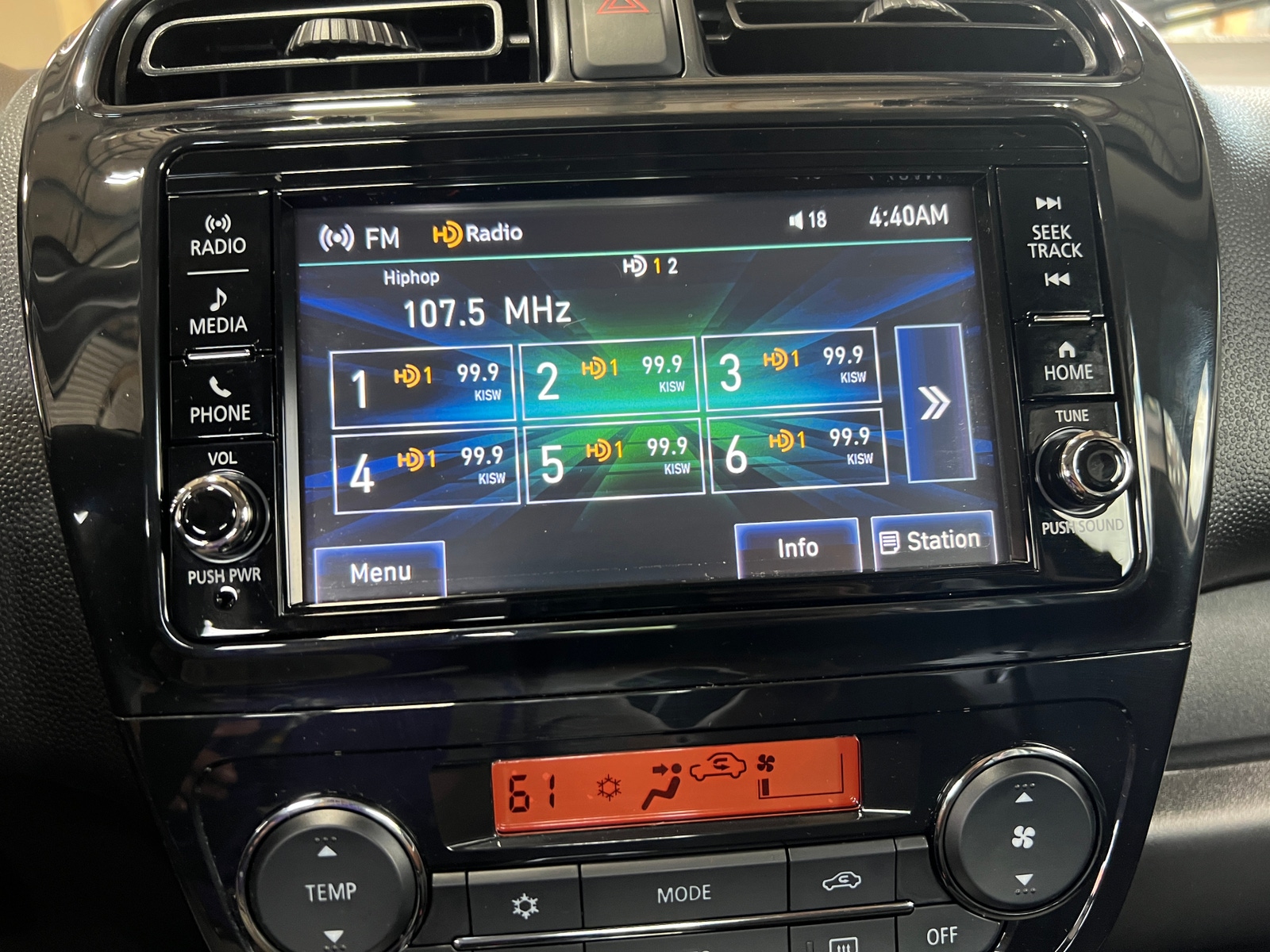 Thumbnail: 2020 Mitsubishi Mirage G4 - 4