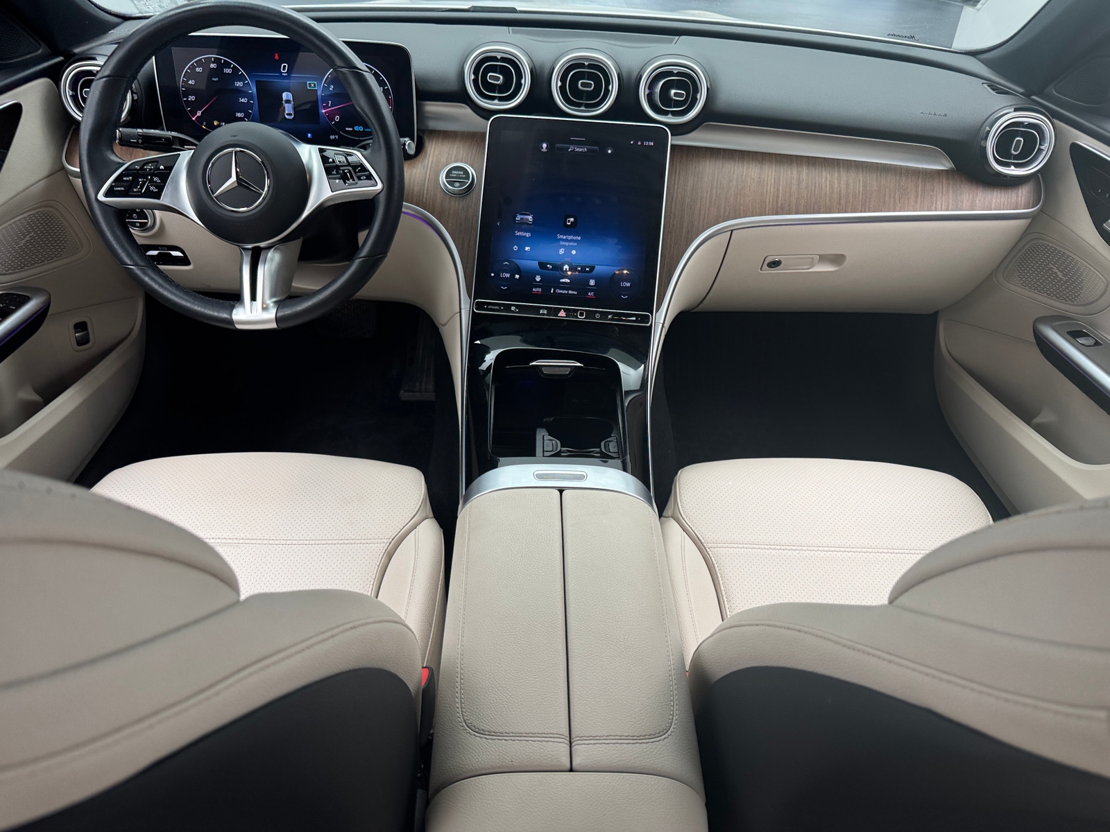 Thumbnail: 2022 Mercedes-Benz C-Class - 2