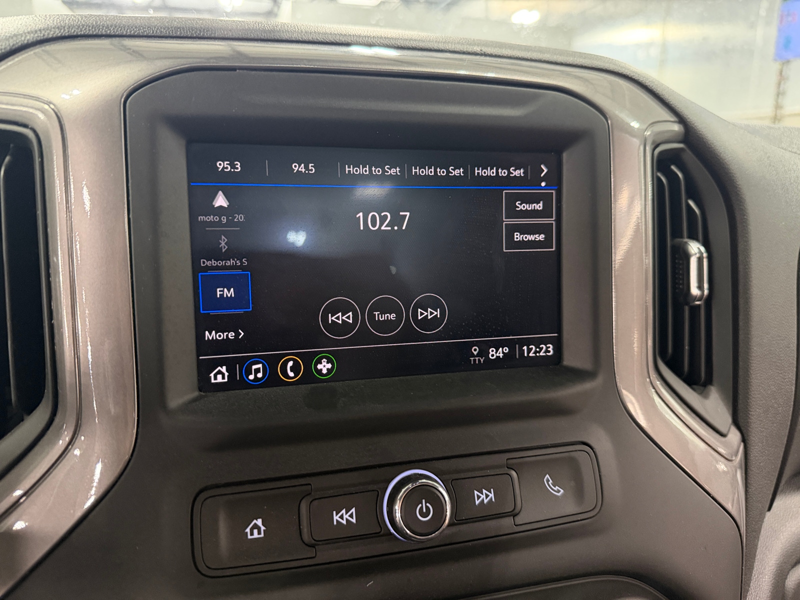 Thumbnail: 2025 Chevrolet Silverado 1500 - 4