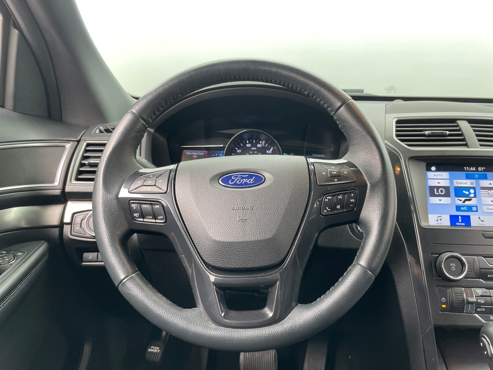 Thumbnail: 2019 Ford Explorer - 5