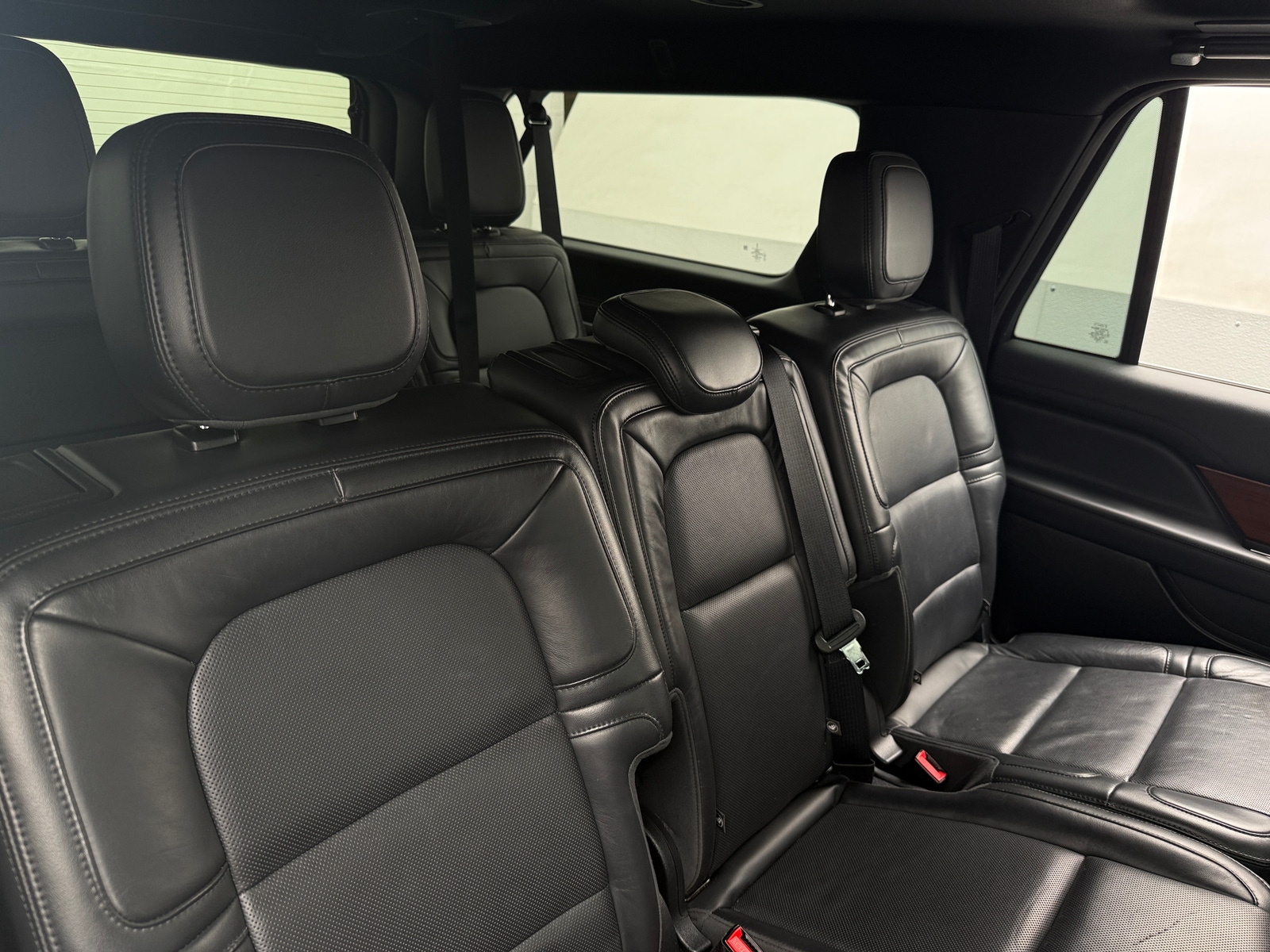 Thumbnail: 2022 Lincoln Navigator L - 5