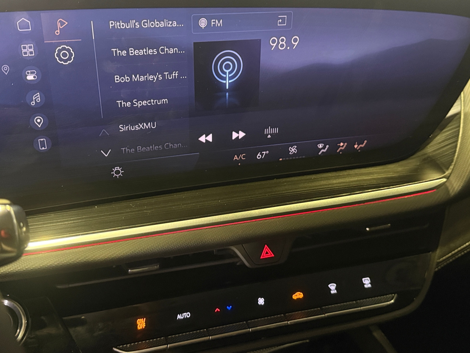 Thumbnail: 2024 Buick Envision - 3