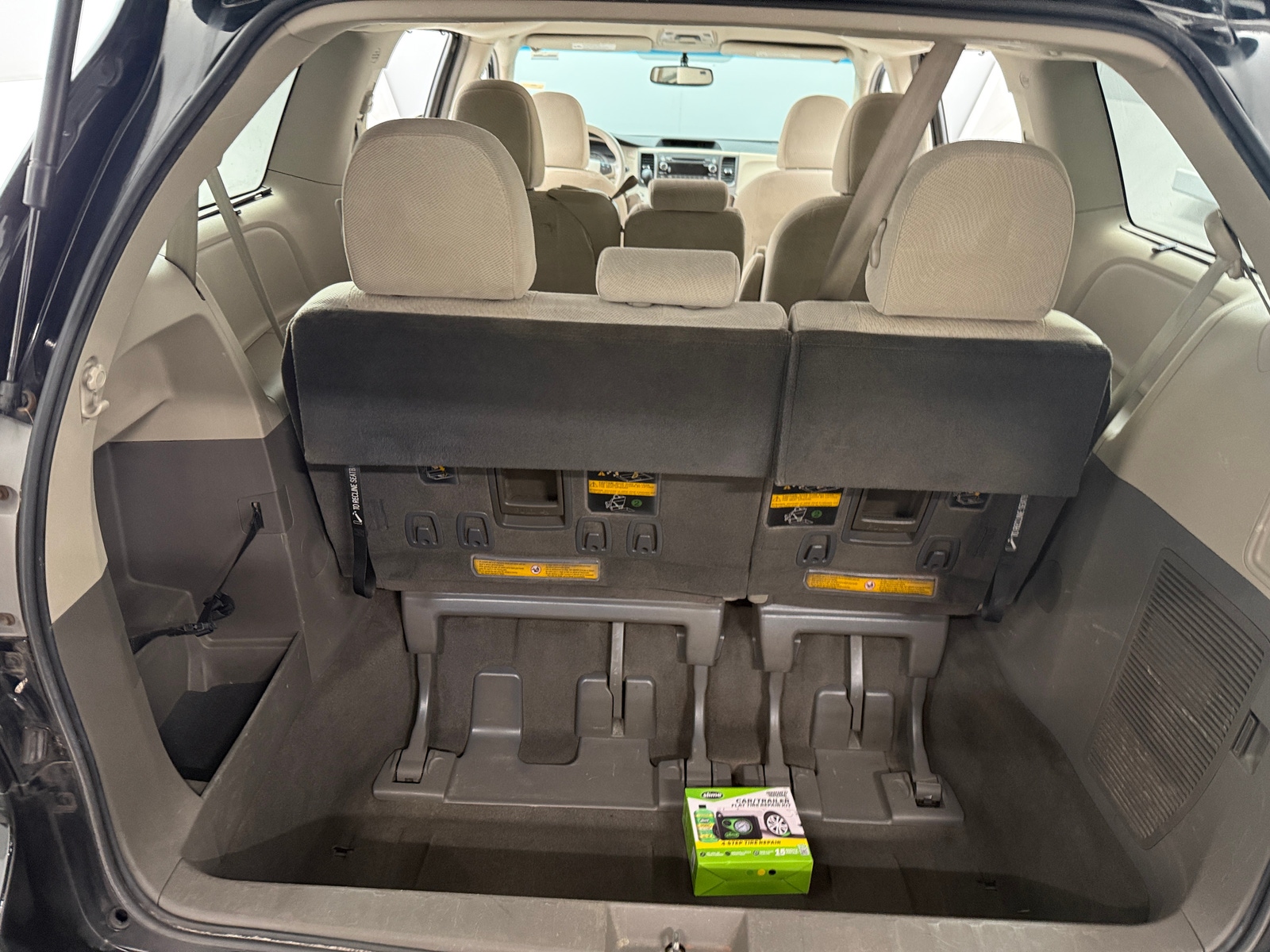 Thumbnail: 2012 Toyota Sienna - 7