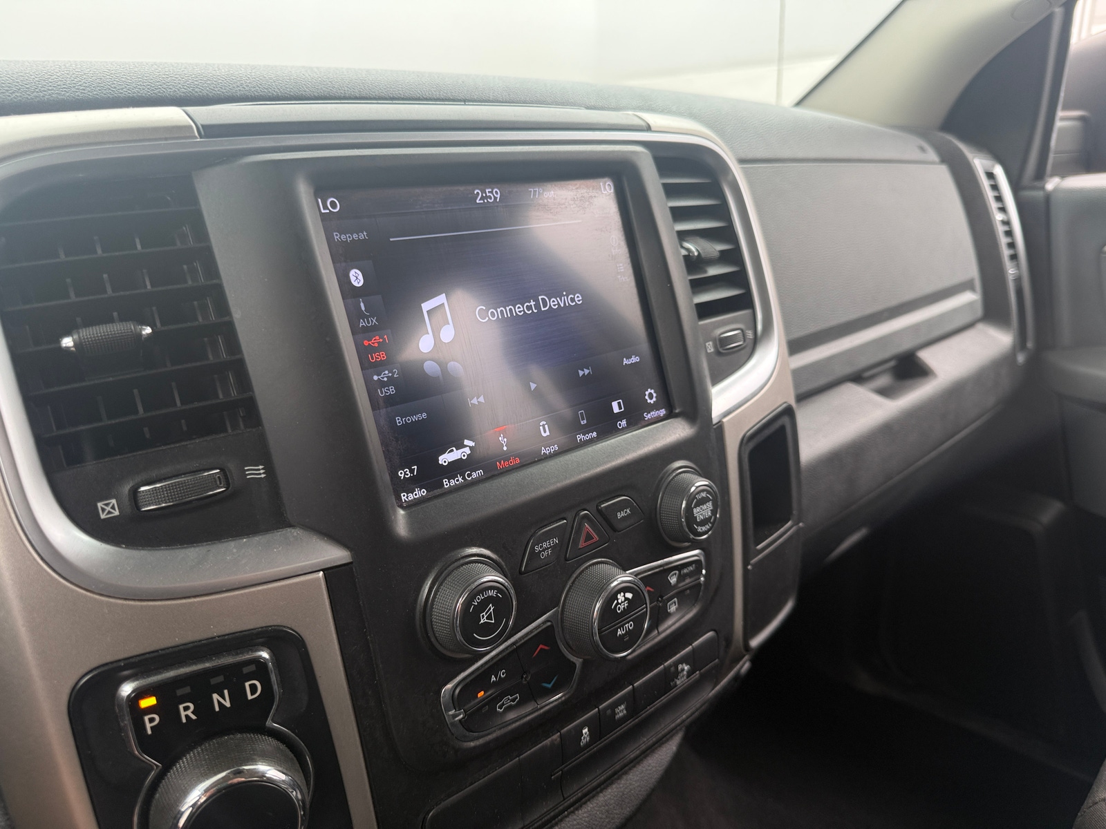 Thumbnail: 2019 RAM 1500 Classic - 4