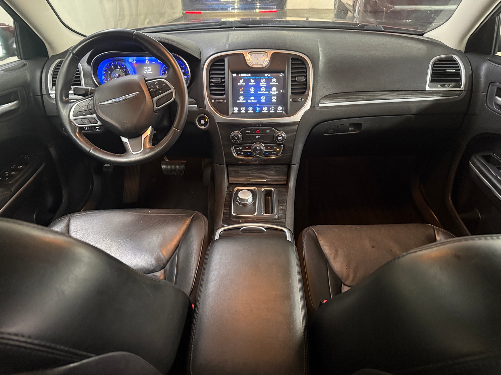 Thumbnail: 2019 Chrysler 300 - 2