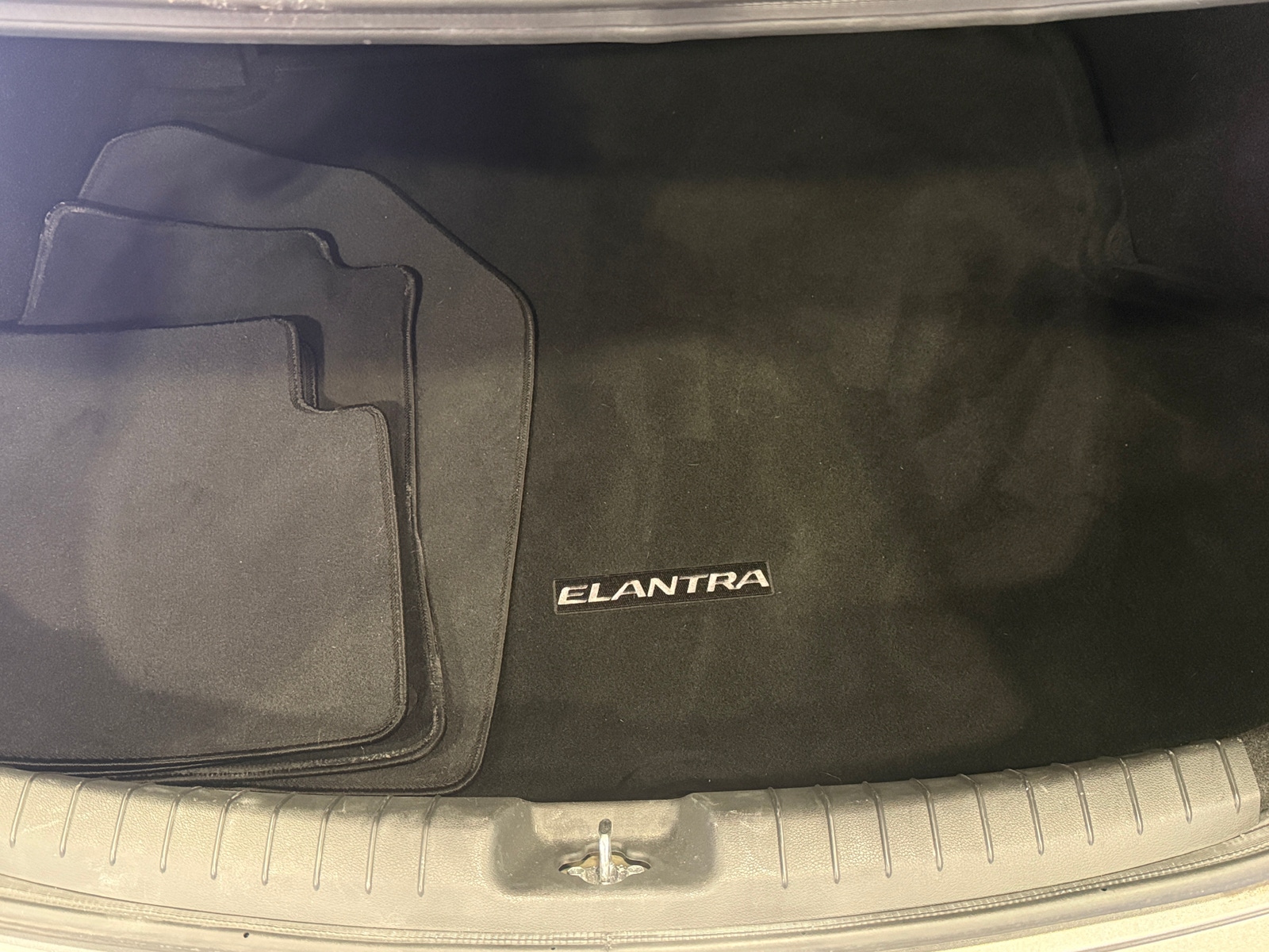 Thumbnail: 2018 Hyundai Elantra - 7