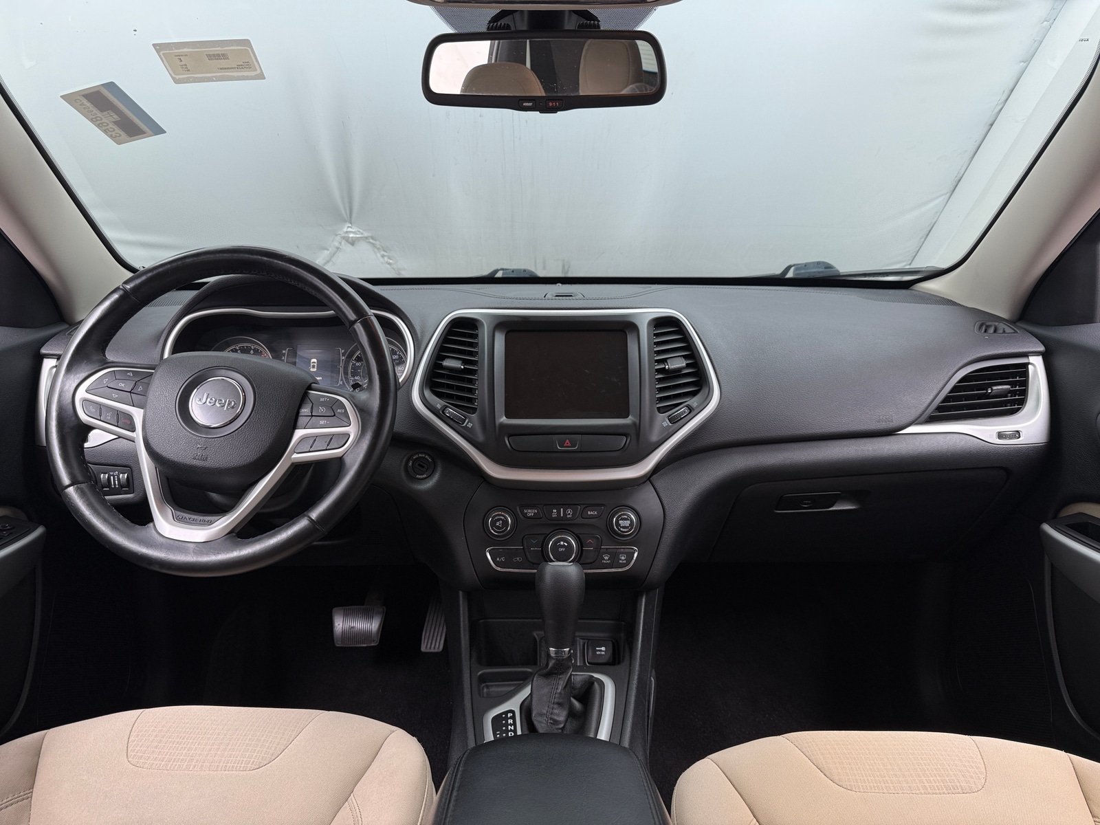 Thumbnail: 2017 Jeep Cherokee - 3
