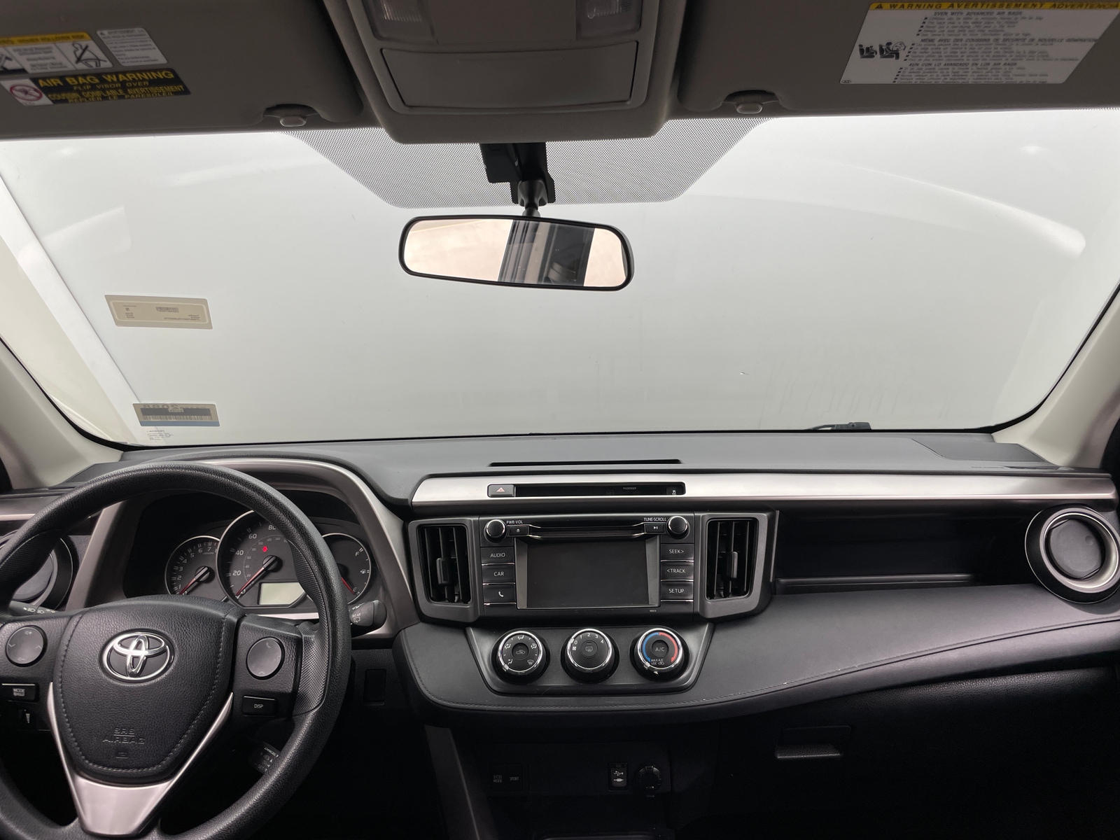 Thumbnail: 2016 Toyota RAV4 - 3