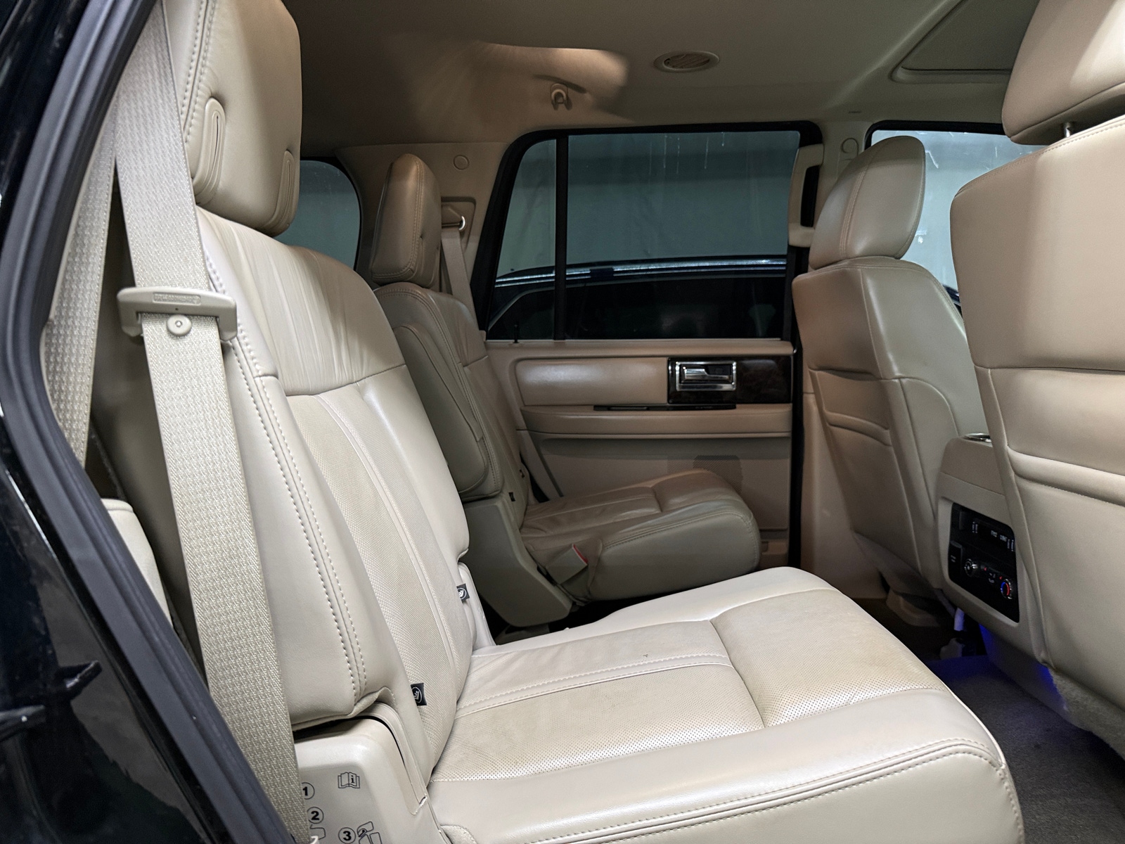 Thumbnail: 2017 Lincoln Navigator - 5