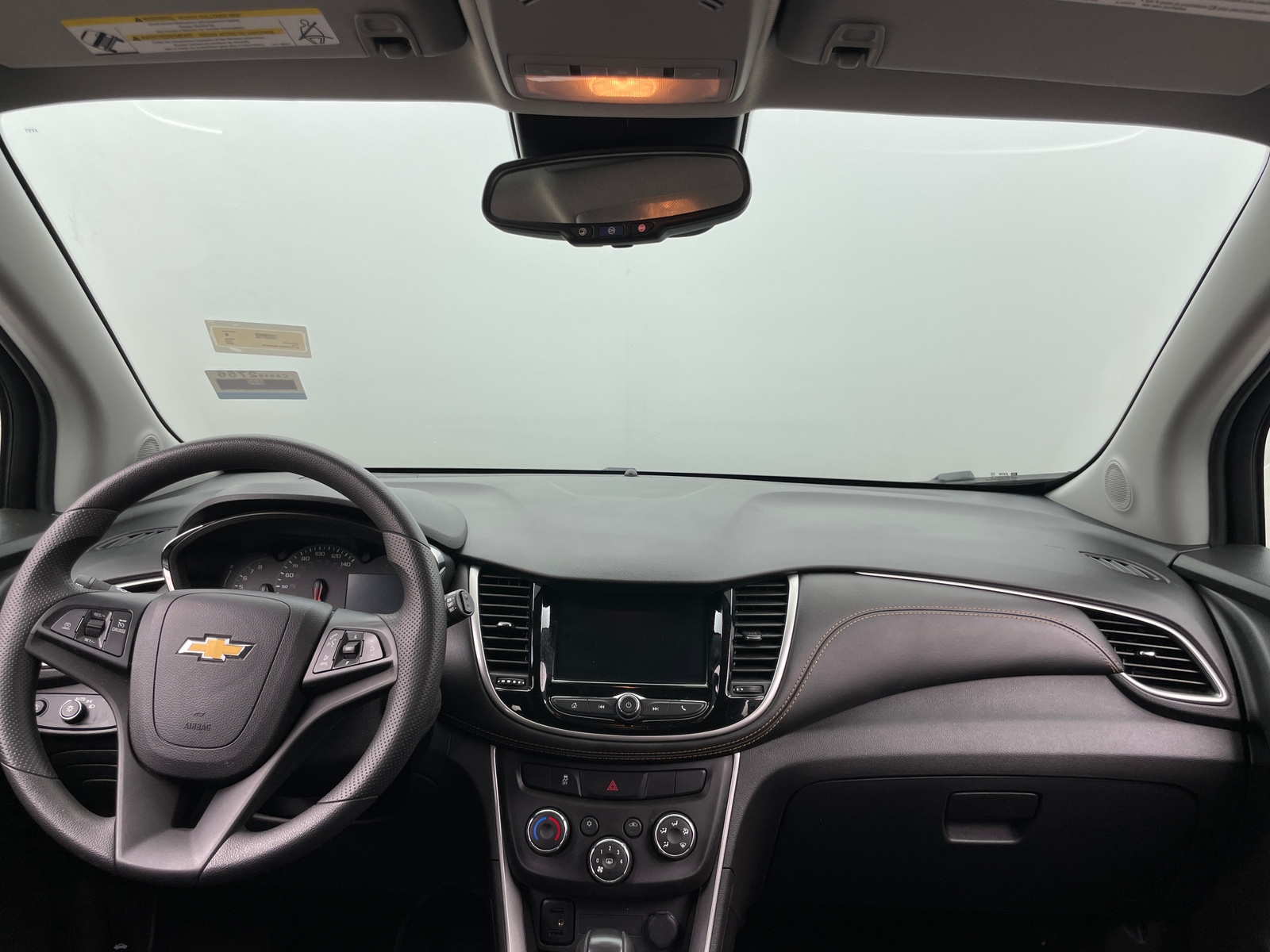 Thumbnail: 2022 Chevrolet Trax - 3