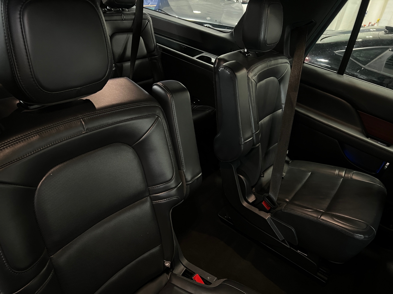 Thumbnail: 2023 Lincoln Navigator L - 5