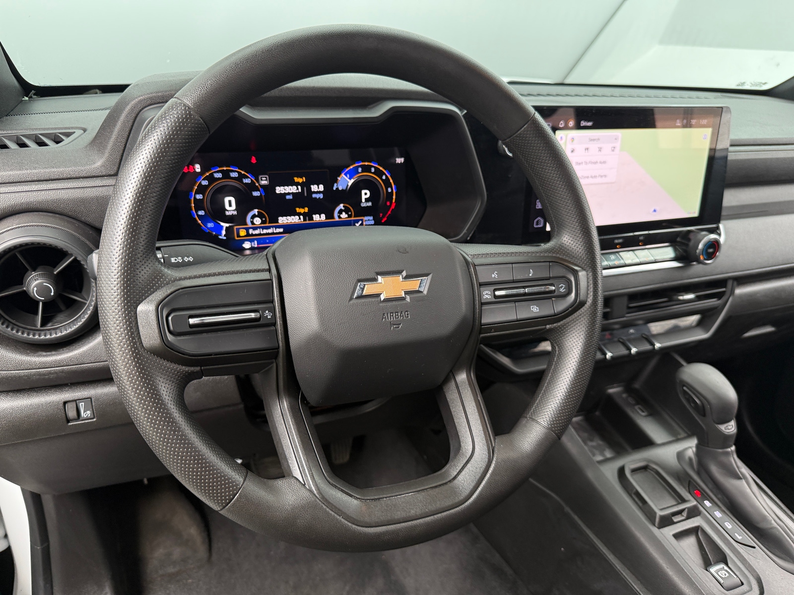 Thumbnail: 2024 Chevrolet Colorado - 5