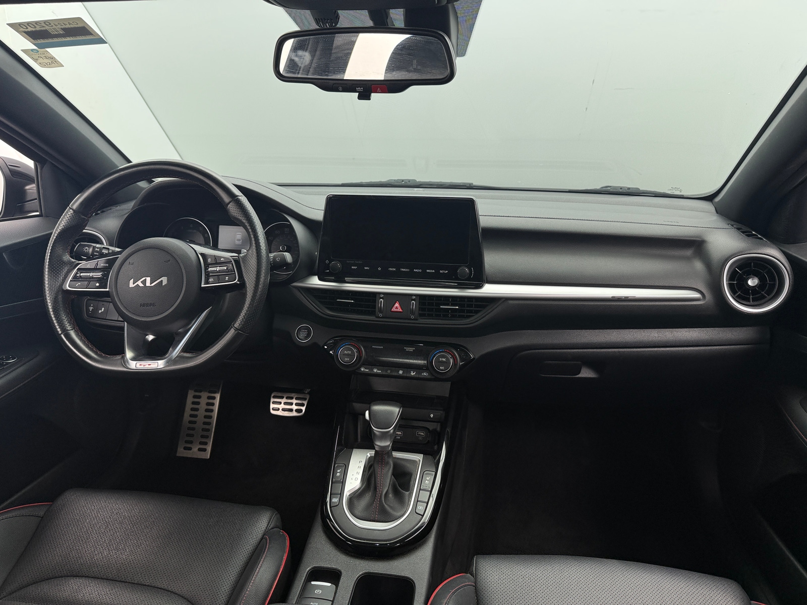 Thumbnail: 2024 Kia Forte - 3