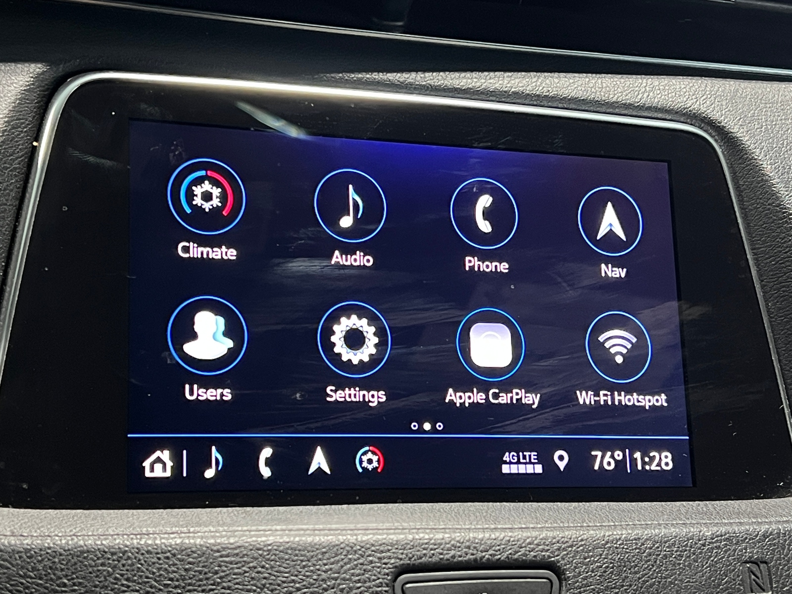 Thumbnail: 2019 Cadillac XT4 - 3