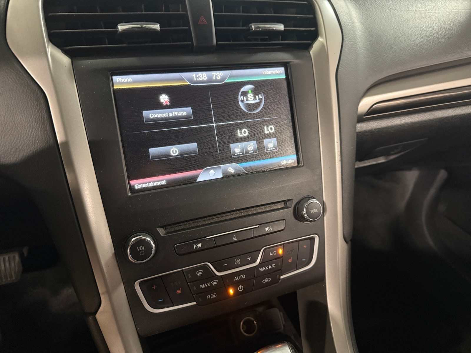 Thumbnail: 2016 Ford Fusion - 3